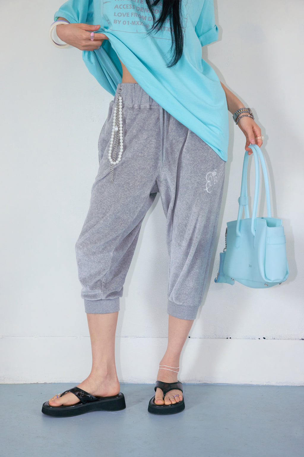 Deinet - Rose Typo Capri Jogger Pants (Melange Grey) product image 7 | TRAB K-Fashion Australia