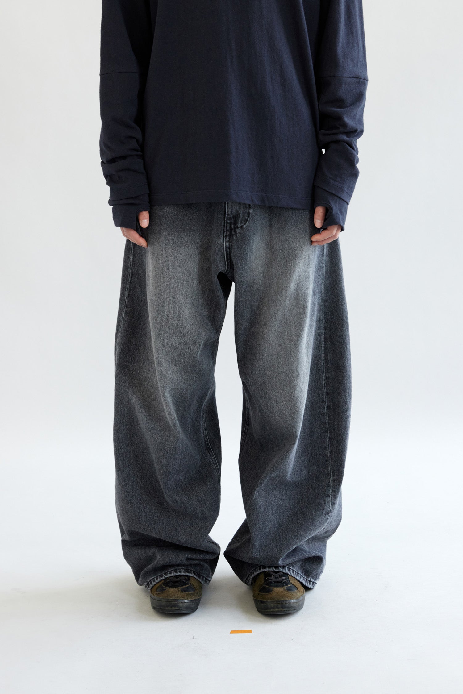 Hatchingroom - Wide Curve Jeans Washed (Black) product image 15 | TRAB K-Fashion Australia