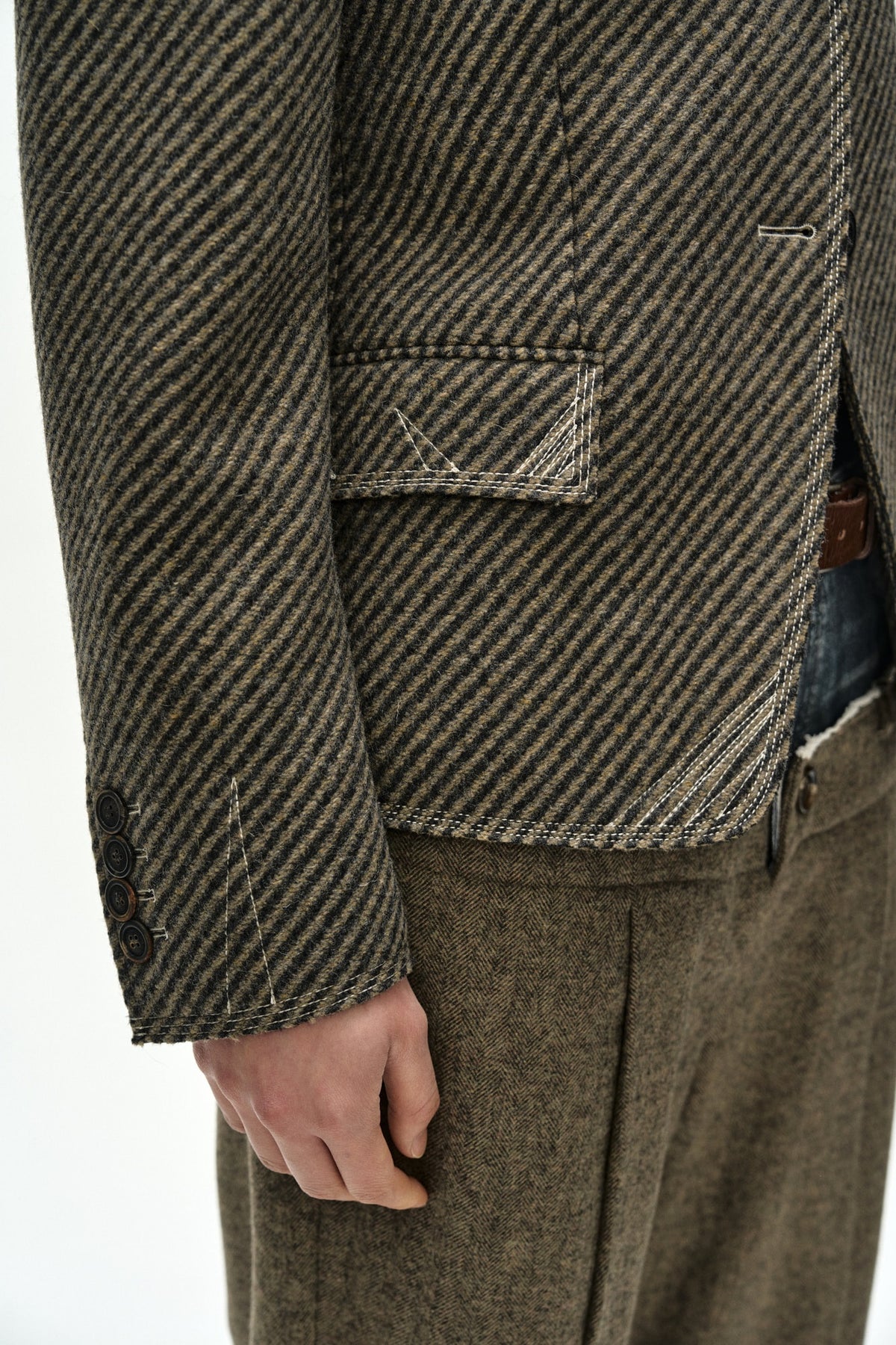 Andersson Bell - Wool Twill Cropped Tailored Jacket (Brown) product image 8 | TRAB K-Fashion Australia