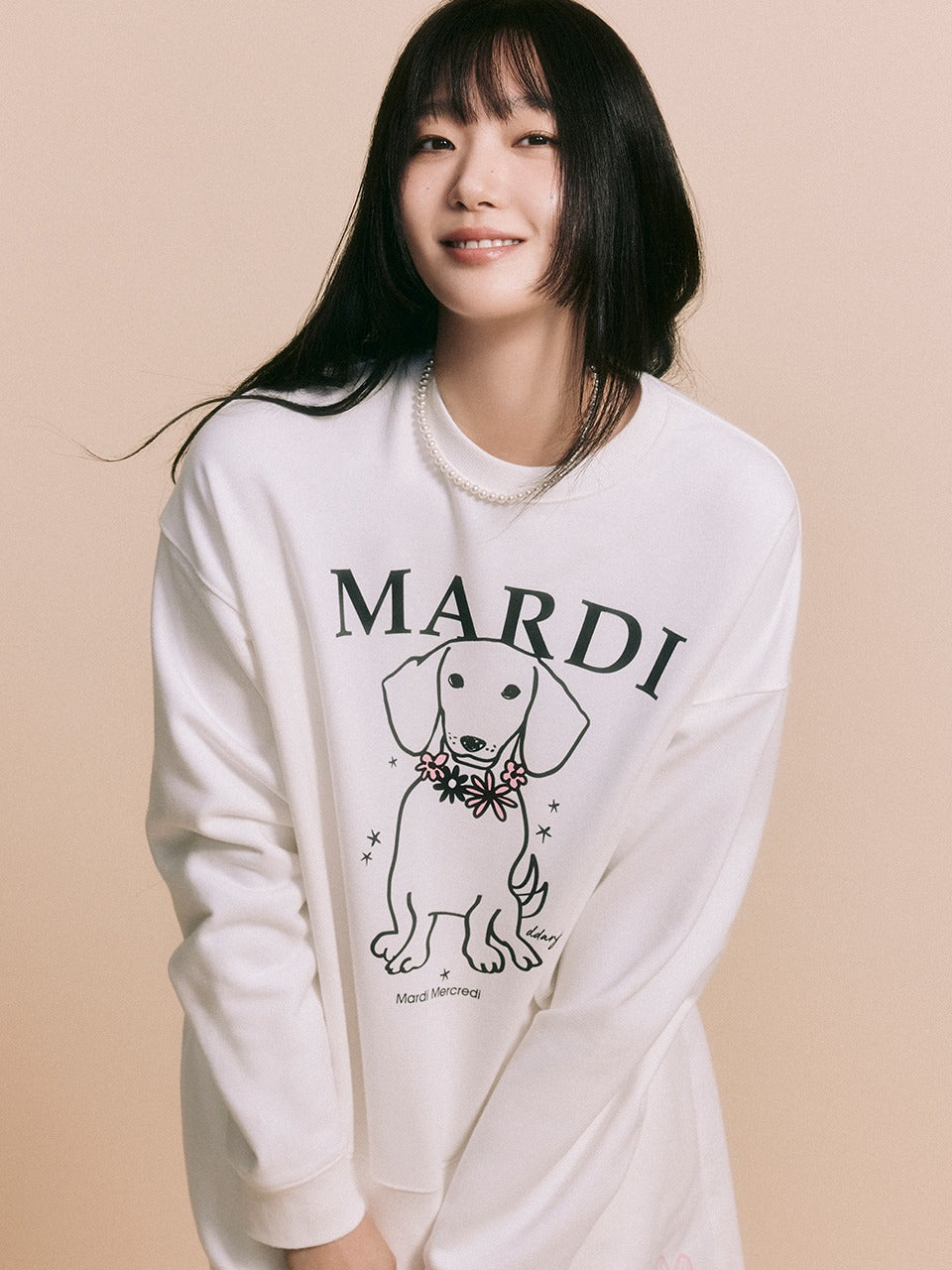 Mardi Mercredi - Sweatshirt Swing The Tail Ddanji Flower Necklace (White Pink) product image 1 | TRAB K-Fashion Australia