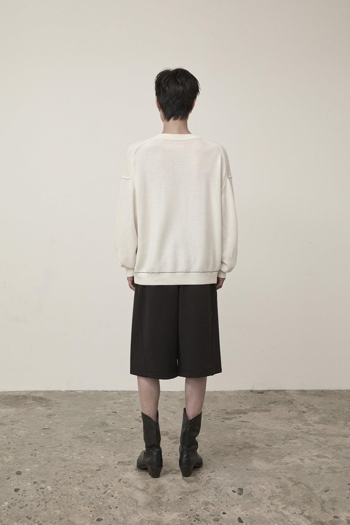 Matin Kim - Color Trim Line Logo Pullover (Ivory) product image 8 | TRAB K-Fashion Australia