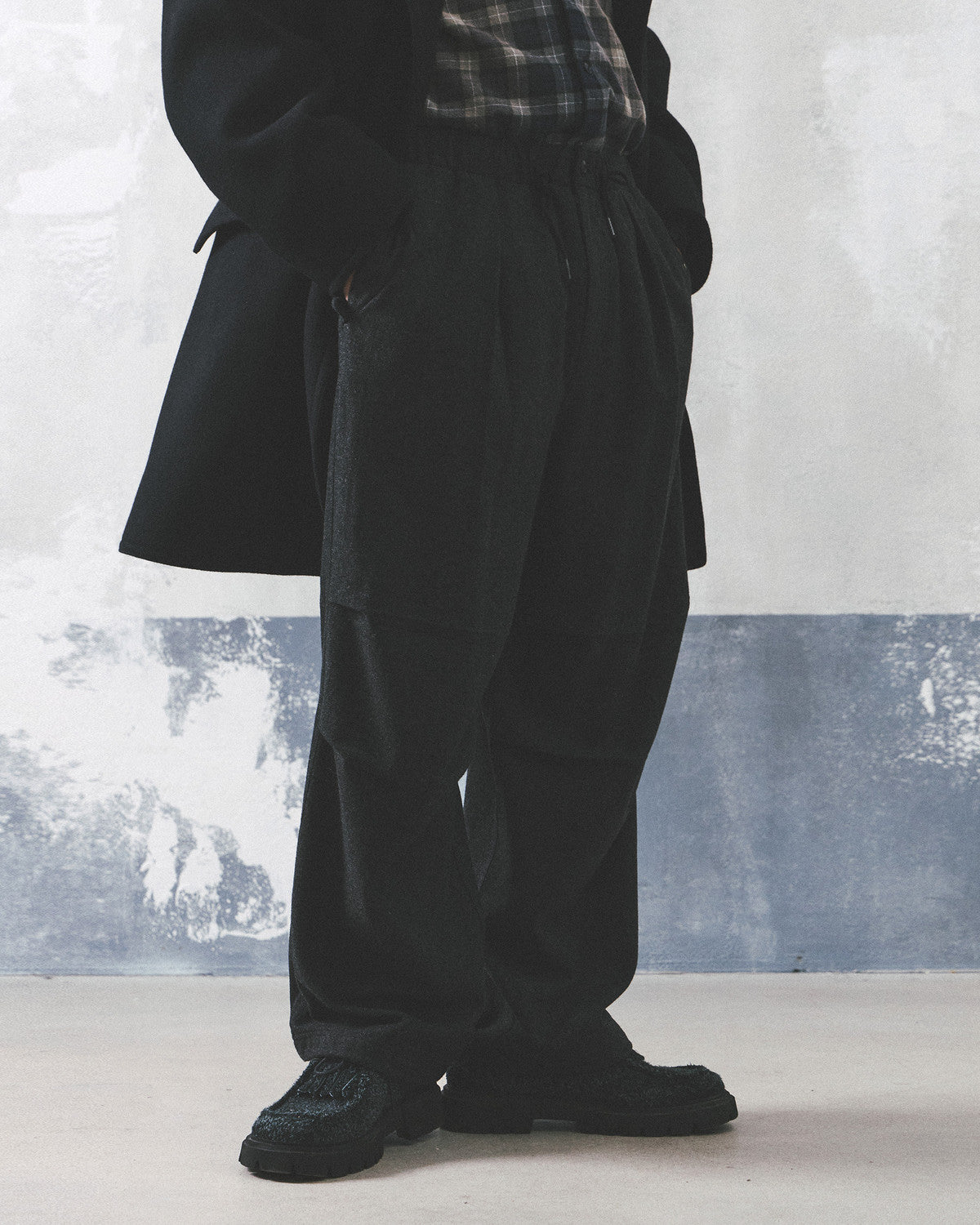 Eastlogue - Parachute Shell Easy Pants (Charcoal Wool) product image 2 | TRAB K-Fashion Australia