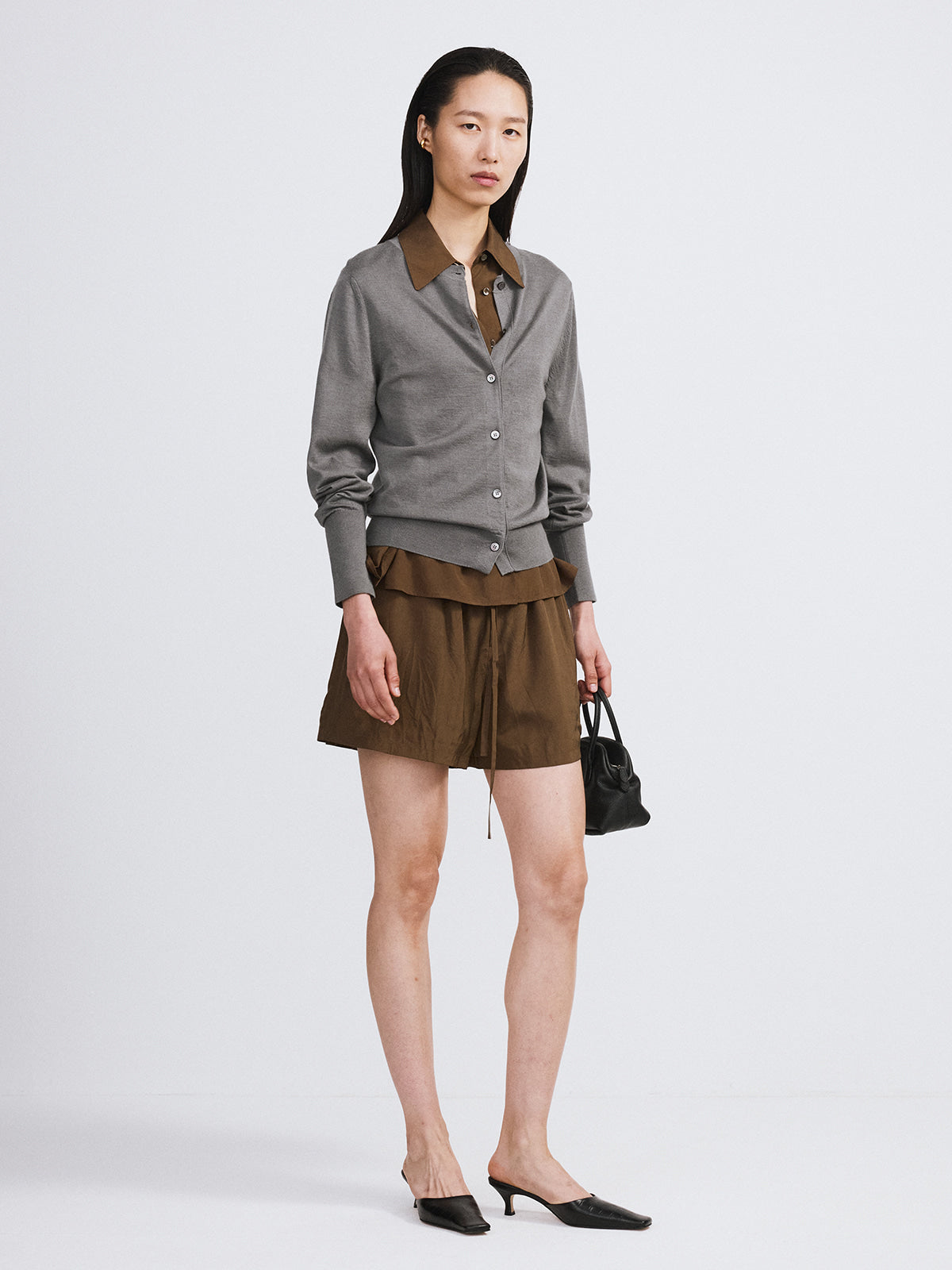 Recto - Wrinkled Fluid Banding Shorts (Khaki Brown) product image 2 | TRAB K-Fashion Australia