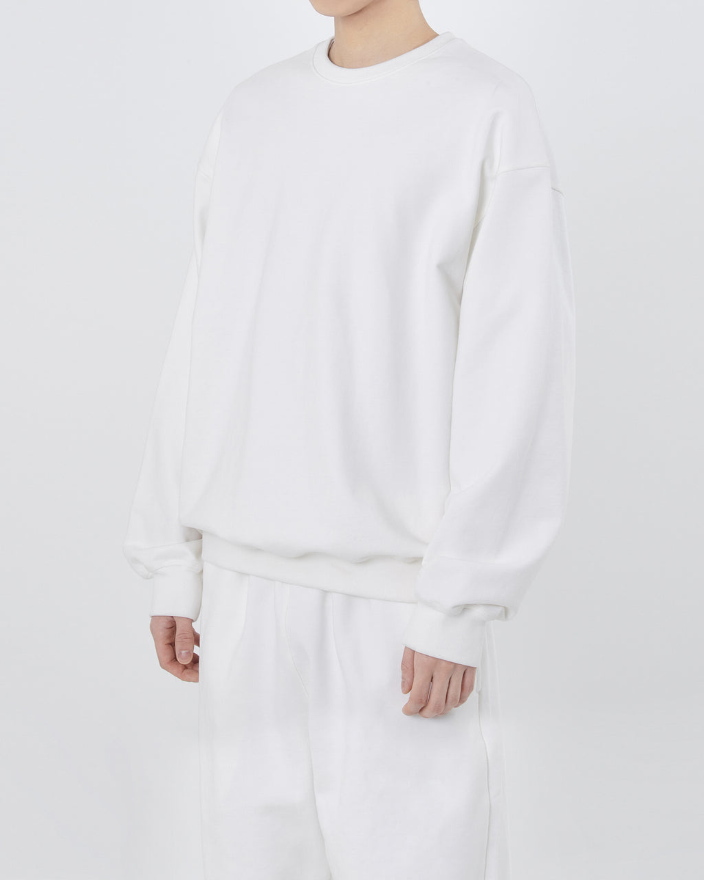 Brownyard - Essential Sweat Shirt (Ecru) product image 3 | TRAB K-Fashion Australia