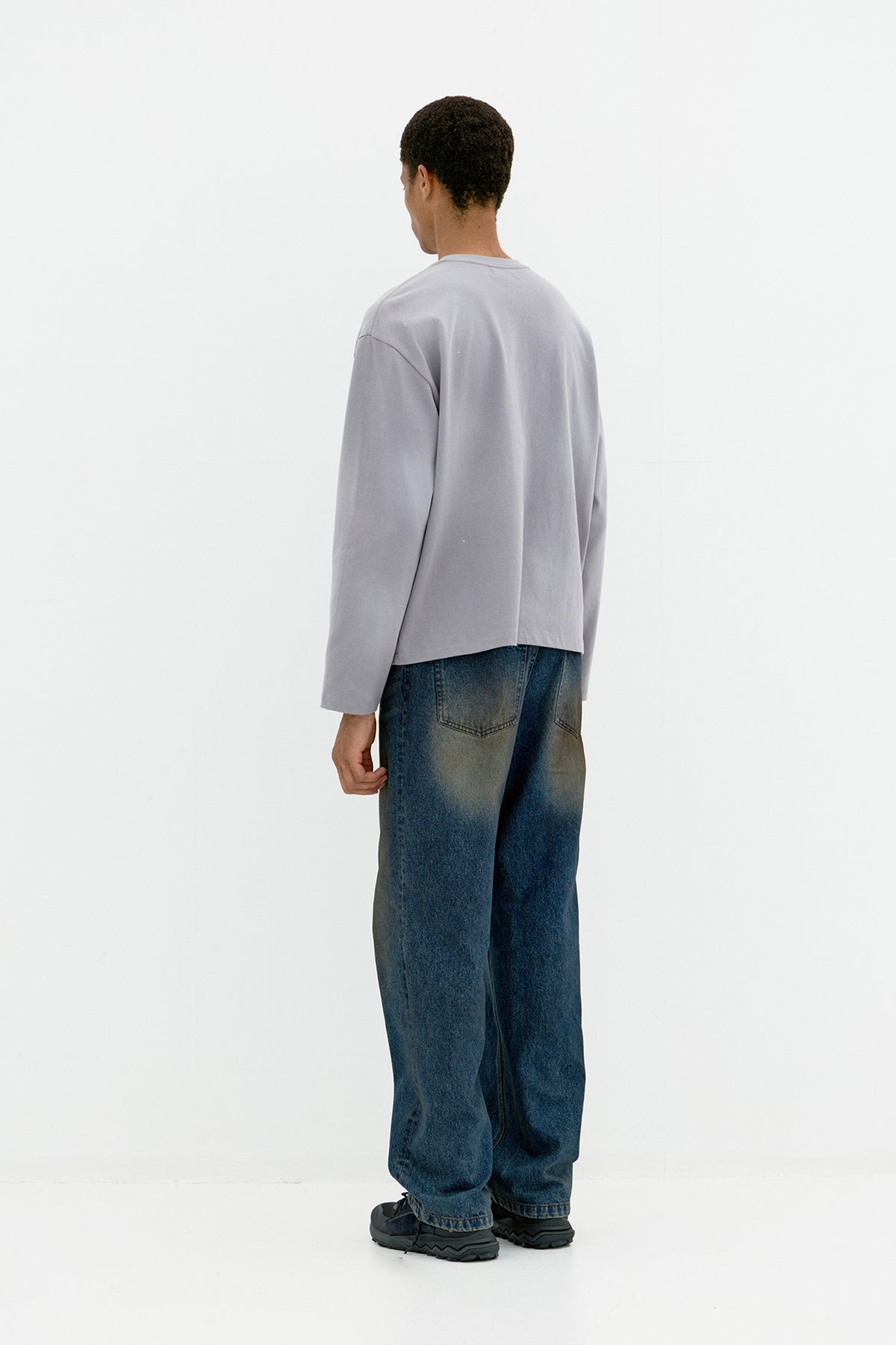 Coor - Painted Long Sleeve T-Shirt (Washed Gray) product image 4 | TRAB K-Fashion Australia