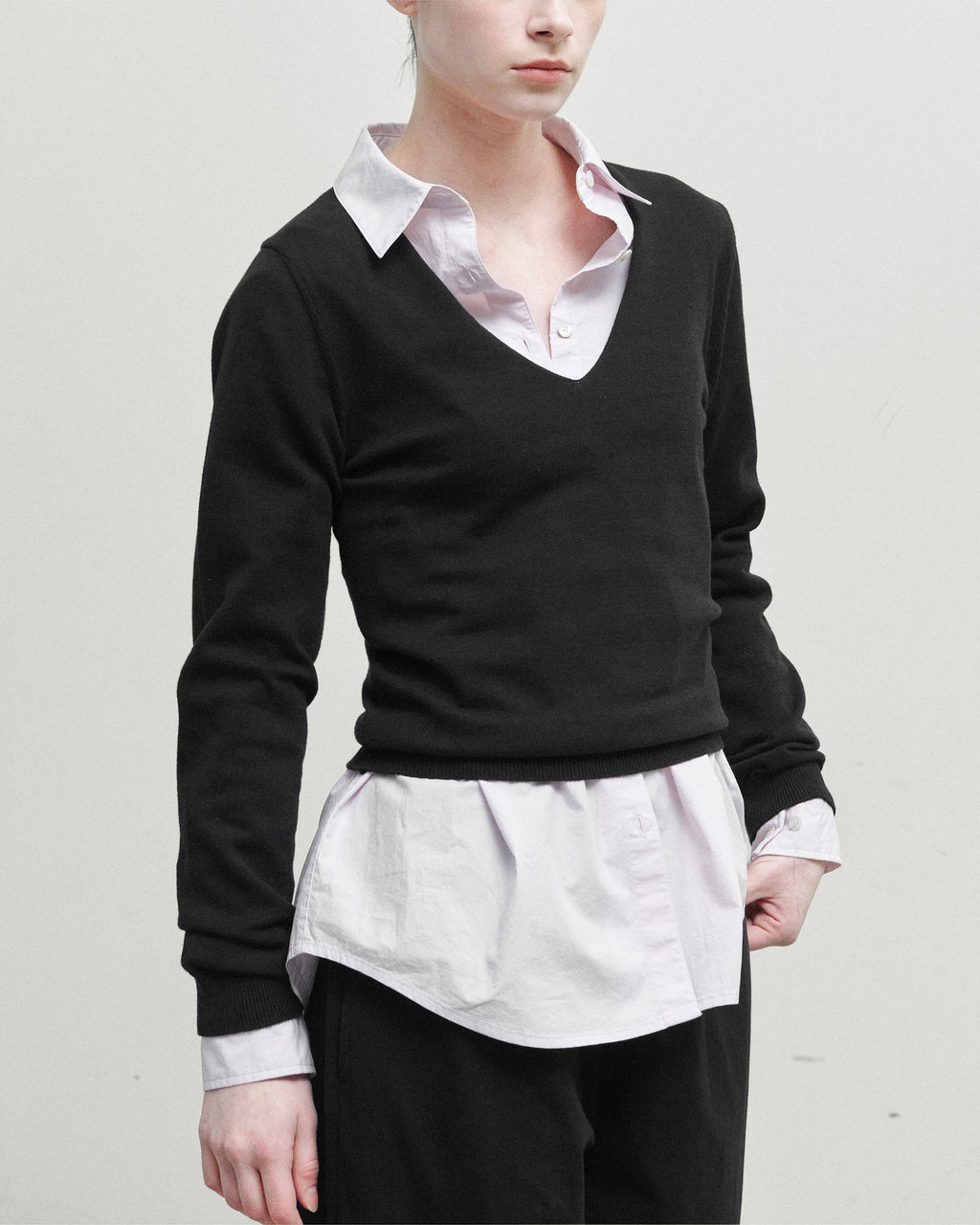 Brownyard - Organic Cotton V Neck Knit (Black) product image 4 | TRAB K-Fashion Australia