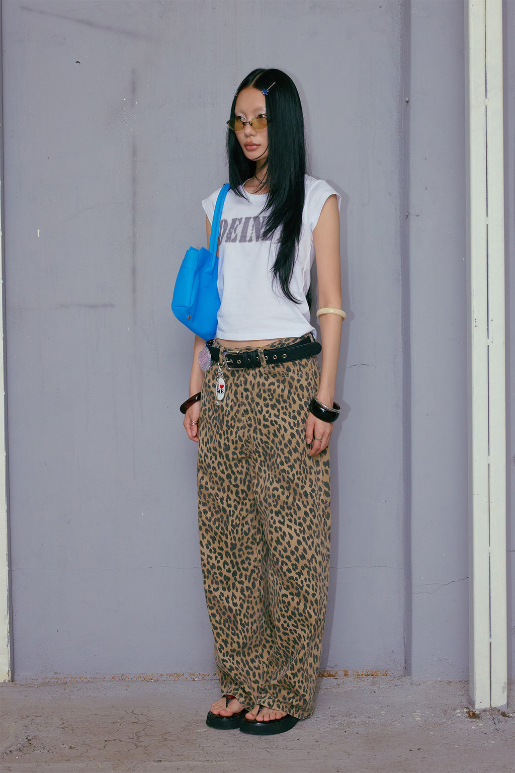 Deinet - Typo Graphic2 T-Shirt (White) product image 2 | TRAB K-Fashion Australia