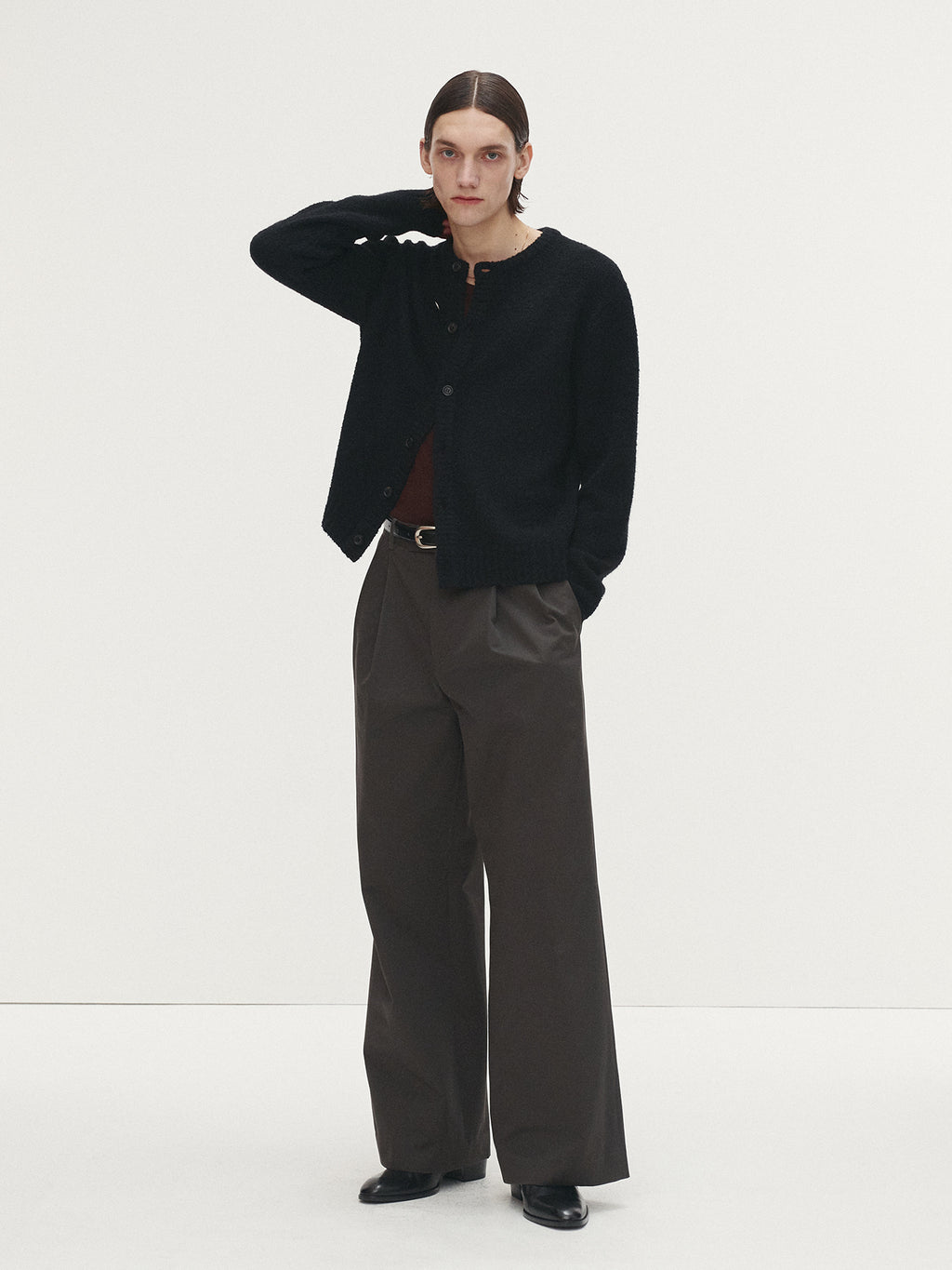 Tonywack - Baby Alpaca Brushed Crew Neck Cardigan (Black) product image 7 | TRAB K-Fashion Australia