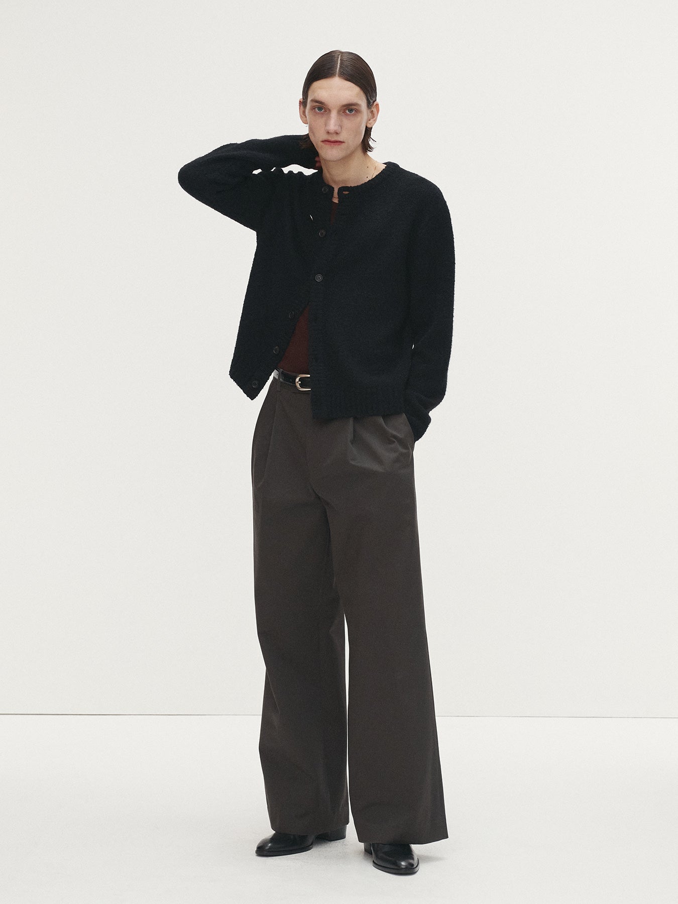 Tonywack - Baby Alpaca Brushed Crew Neck Cardigan (Black) product image 7 | TRAB K-Fashion Australia