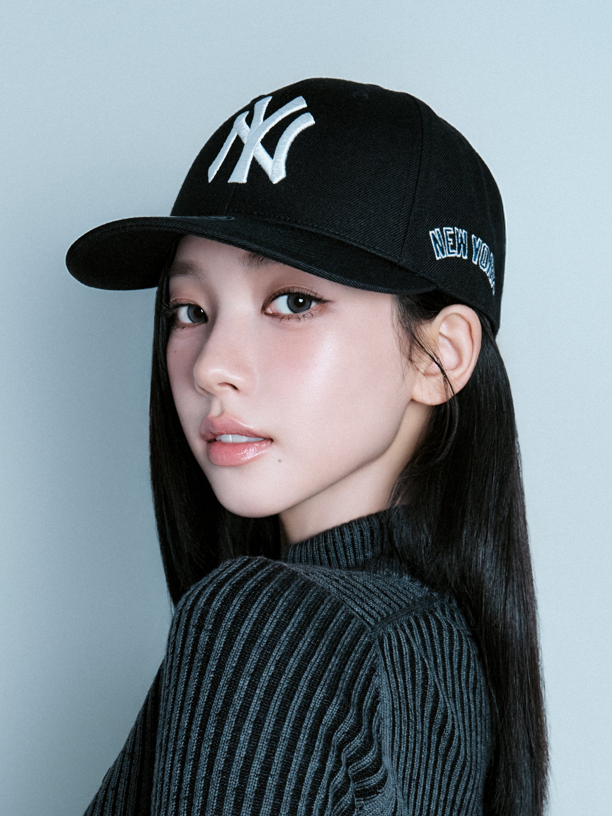 MLB Korea - MLB Signature Structure Ball Cap New York Yankees (Black) product image 1 | TRAB K-Fashion Australia