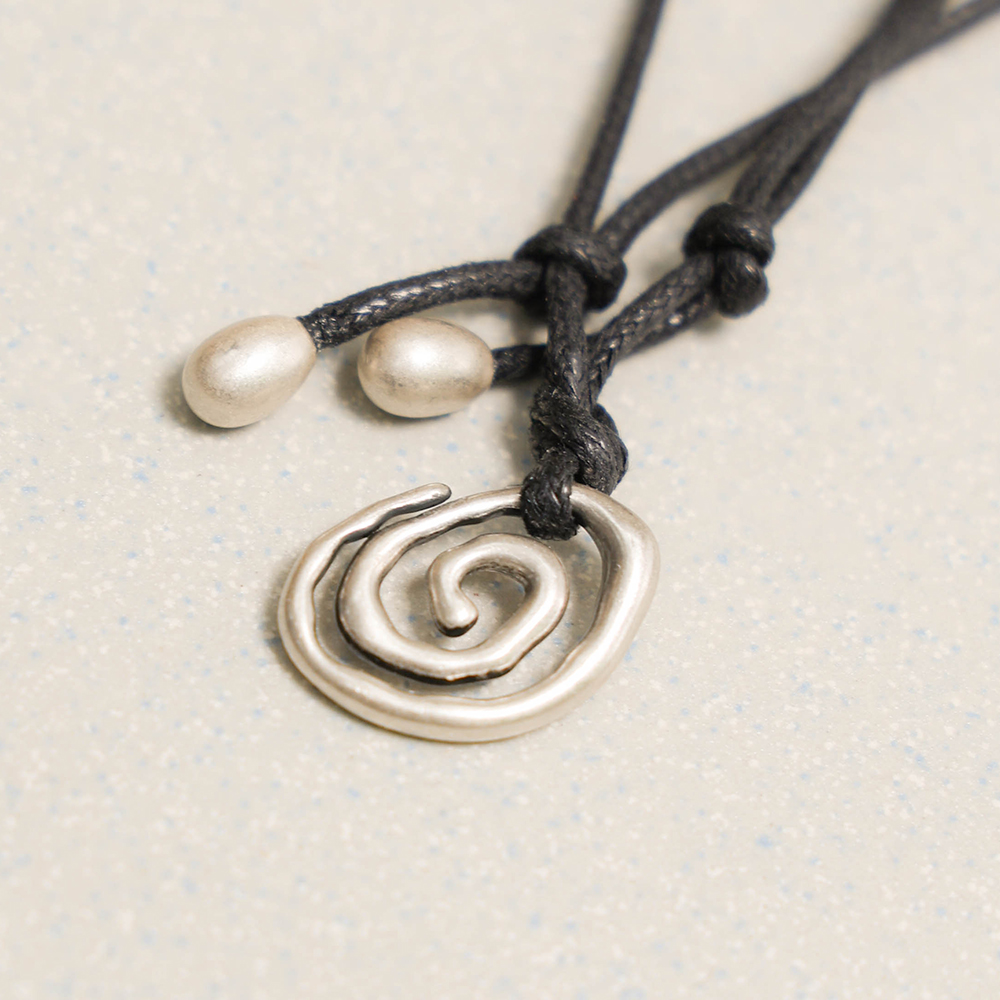 Towtow Archive - Minima Spiral Necklace (Silver) product image 2 | TRAB K-Fashion Australia