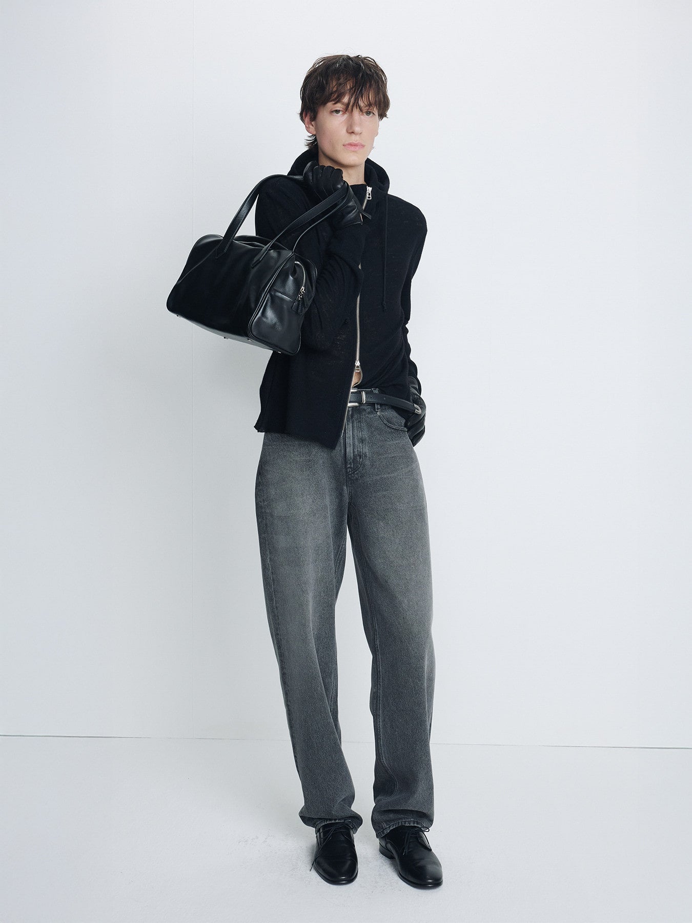 Tonywack - Loose Tapered Denim Jeans (Vintage Faded Black) product image 3 | TRAB K-Fashion Australia