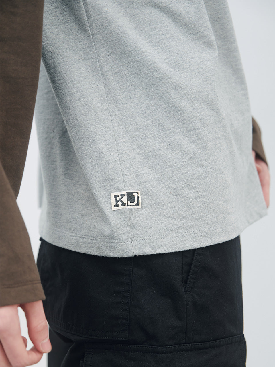 Kijun - Button Open Raglan Tee (Khaki Brown) product image 6 | TRAB K-Fashion Australia