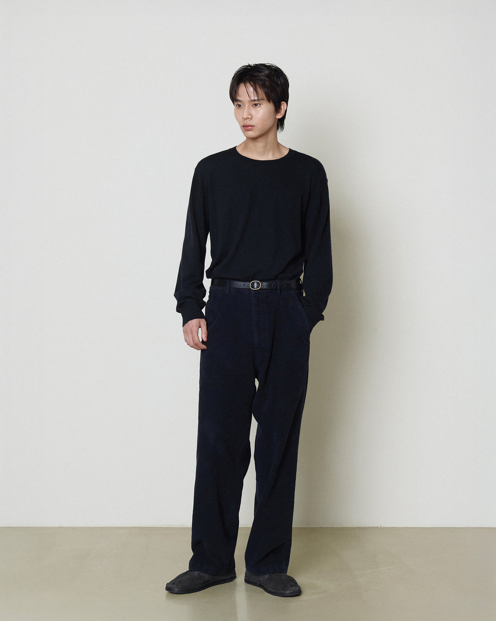 Brownyard - Super Light Cashmere Sweater (Black) product image 1 | TRAB K-Fashion Australia