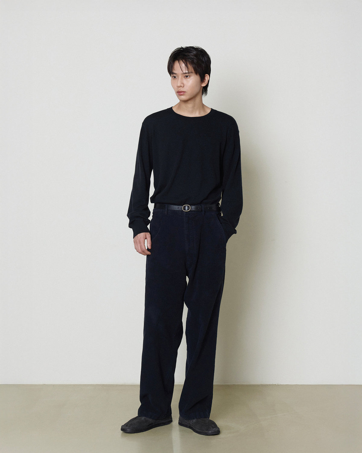 Brownyard - Super Light Cashmere Sweater (Black) product image 1 | TRAB K-Fashion Australia