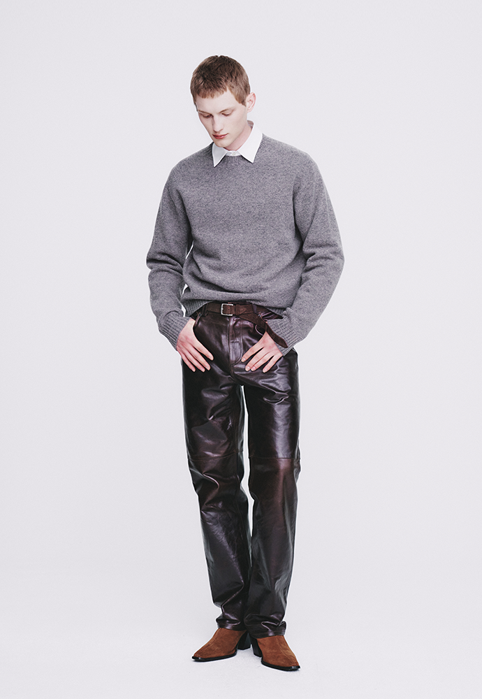 Tonywack - Cashmere Whole Garment Saddle Neck Sweater (Warm Grey) product image 4 | TRAB K-Fashion Australia