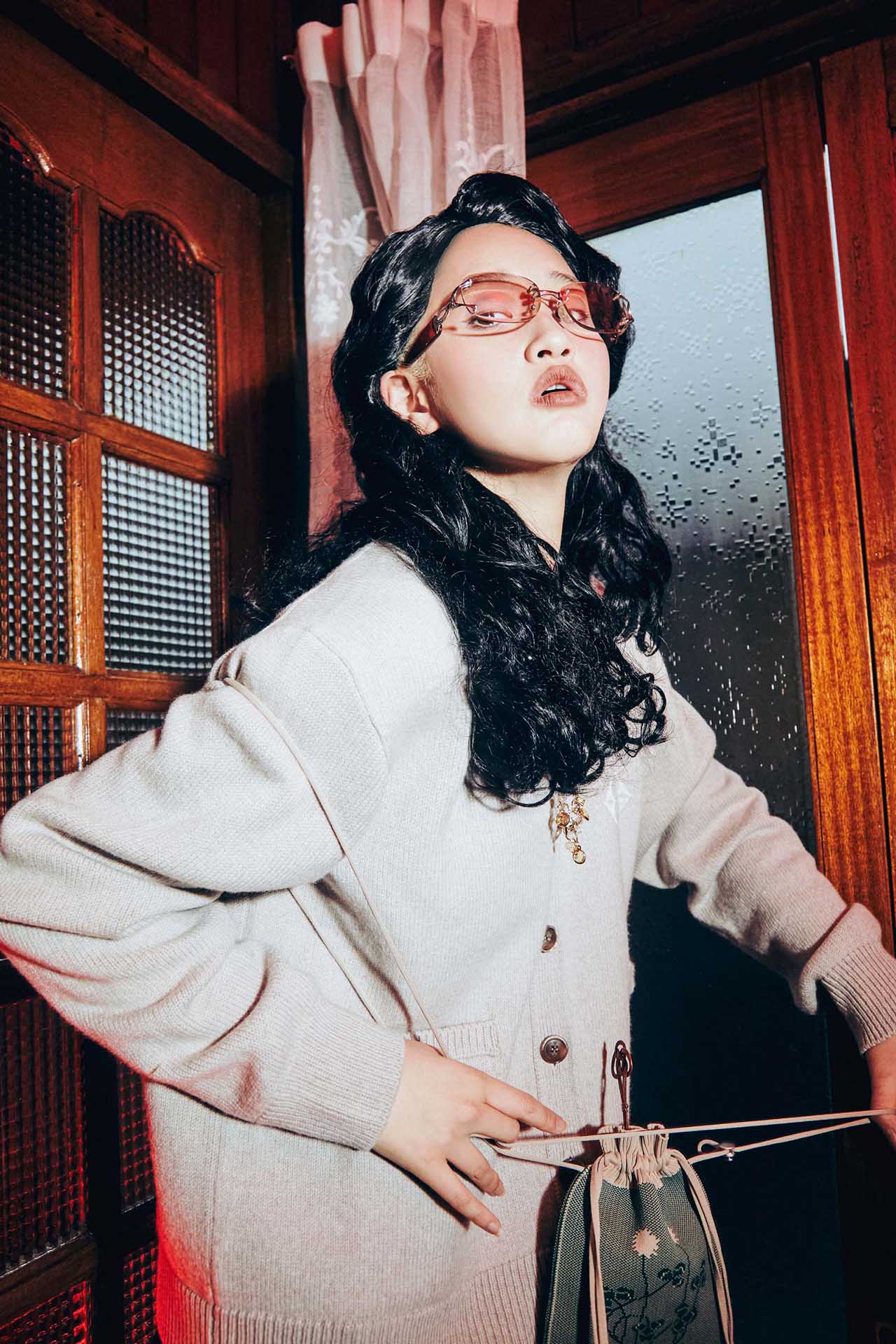 Ioedle - Logo Knit Cardigan (OC2) product image 12 | TRAB K-Fashion Australia