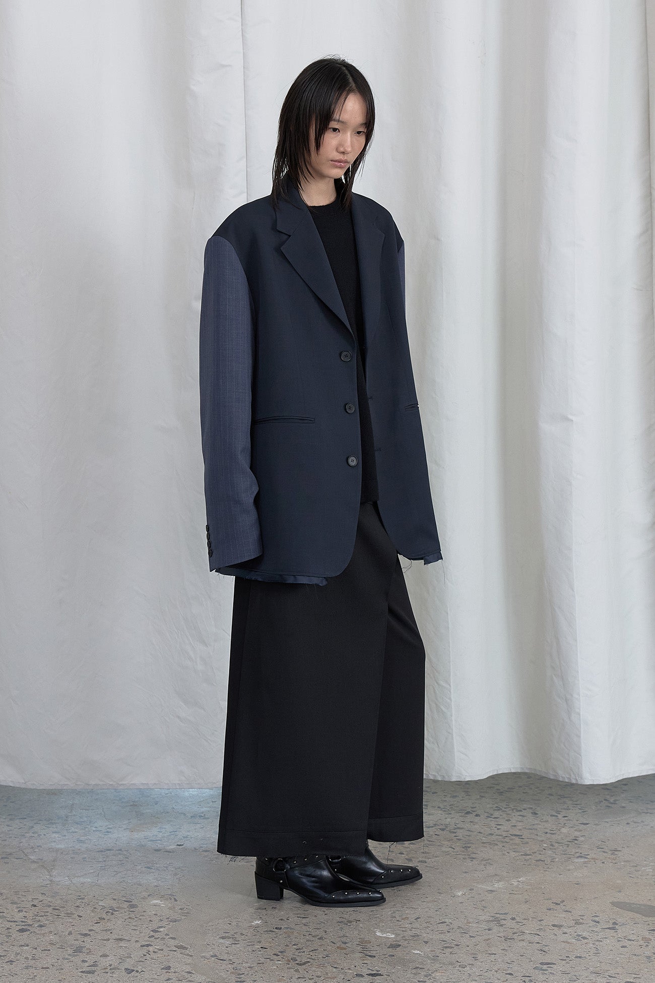 Deinet - Belt Long Raw Skirt (Black) product image 7 | TRAB K-Fashion Australia