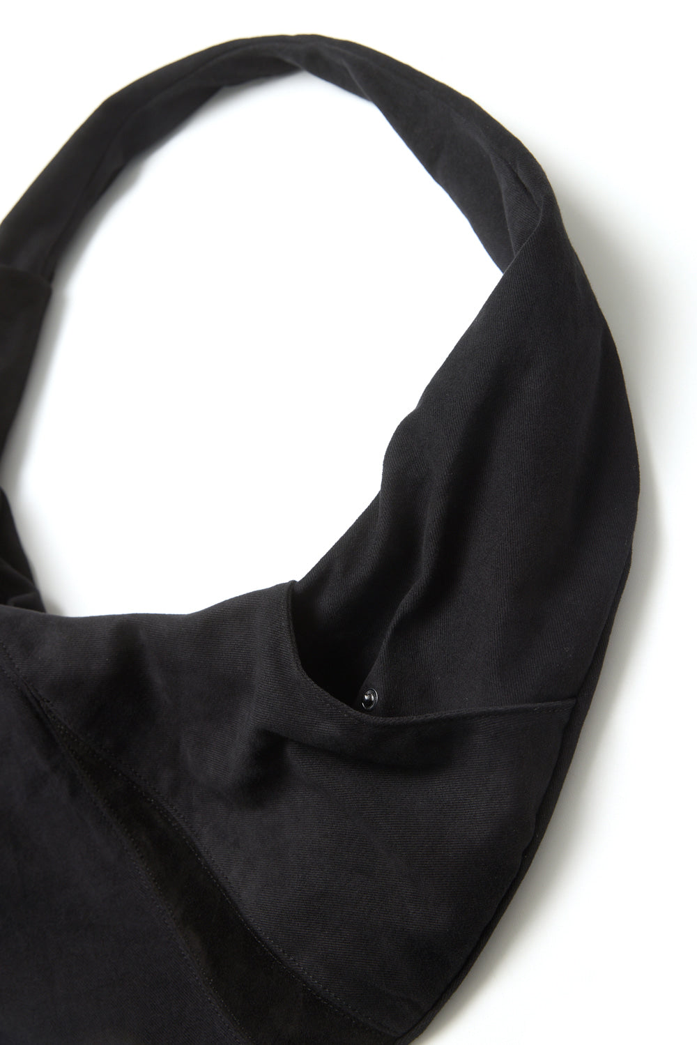 Hatchingroom - Curved Bag (Black) product image 4 | TRAB K-Fashion Australia
