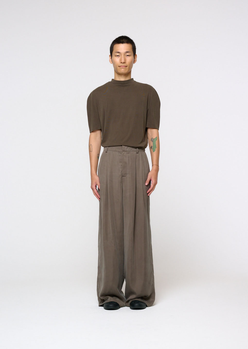 Amomento - [Pre-Order] Mock Neck Raglan T-shirt (Brown) product image 2 | TRAB K-Fashion Australia