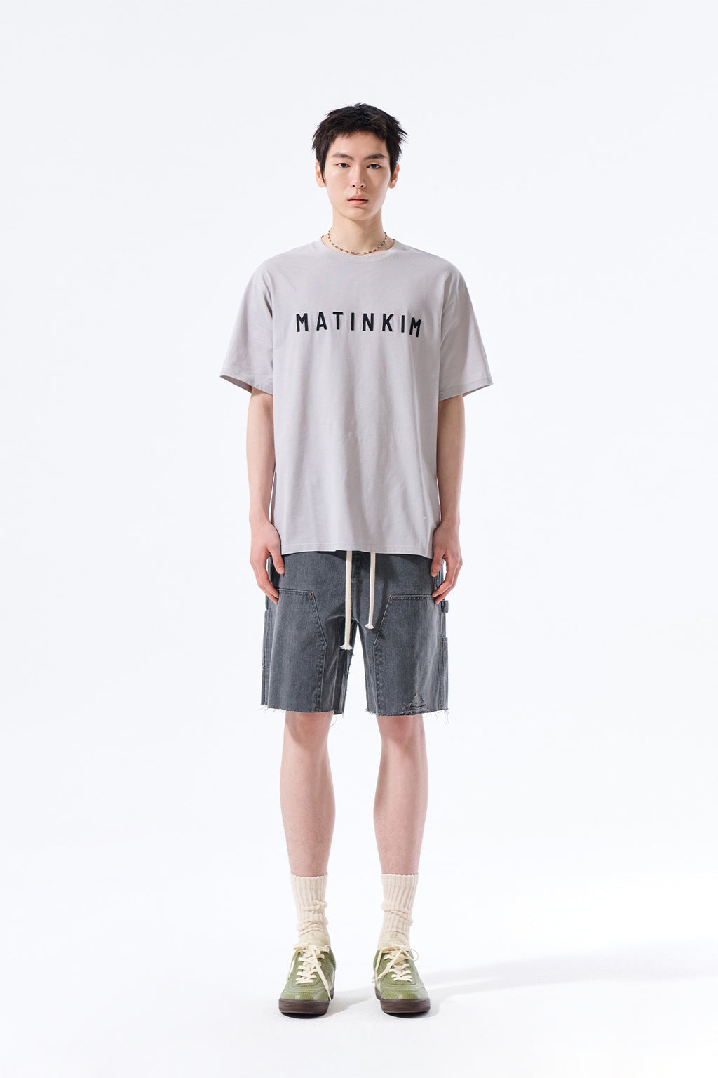 Matin Kim - Heringbone Raw Cut Denim Shorts (Grey) product image 11 | TRAB K-Fashion Australia