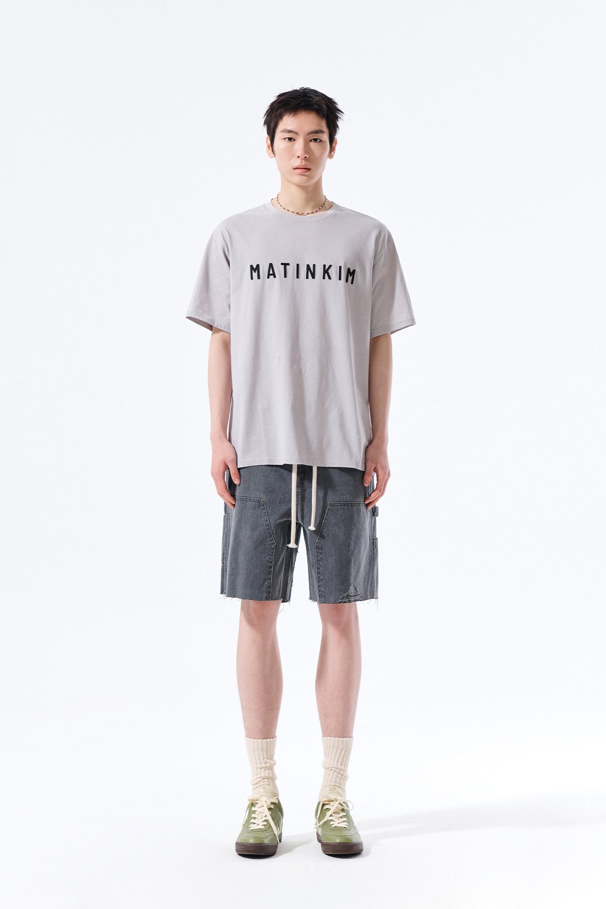 Matin Kim - Heringbone Raw Cut Denim Shorts (Grey) product image 11 | TRAB K-Fashion Australia
