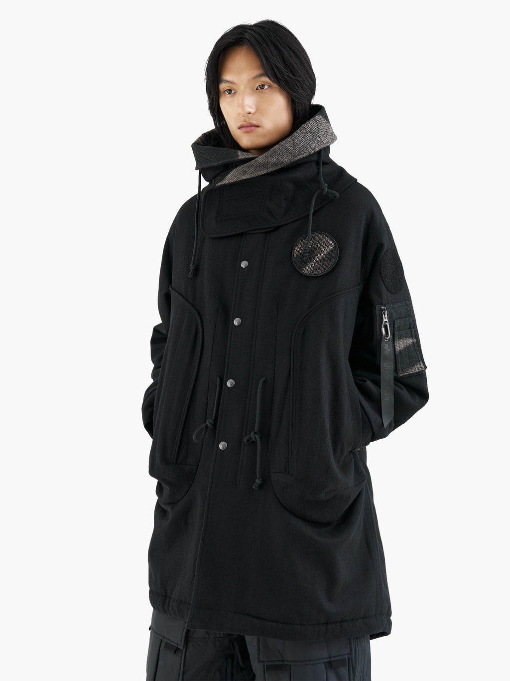 Jiyong Kim - Sun-Bleached Detachable Hood Fishtail Coat (Black) product image 2 | TRAB K-Fashion Australia
