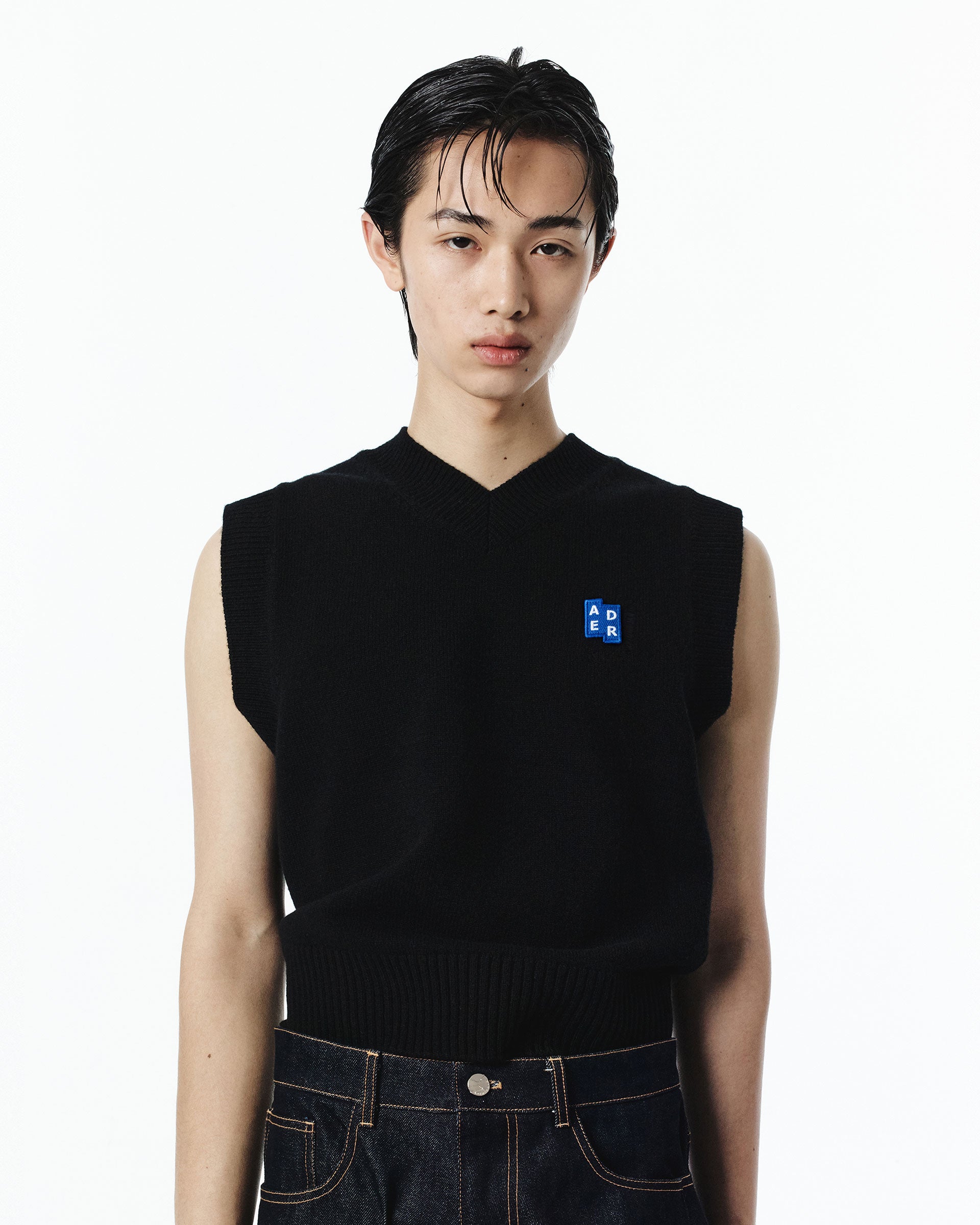 Ader Error - Sig; BL Tag knit vest 01 (Noir) product image 5 | TRAB K-Fashion Australia