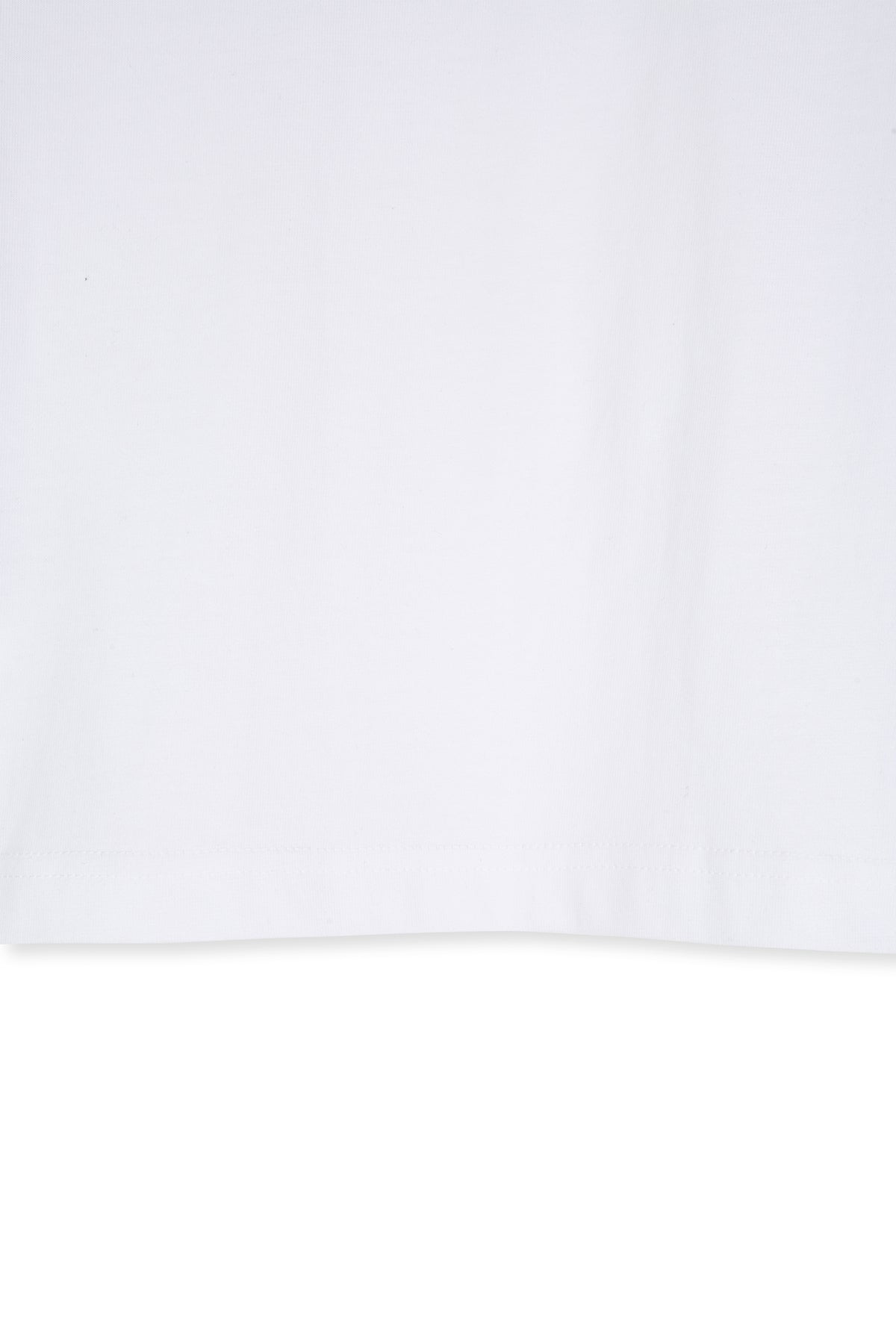 Matin Kim - Peaches Logo Graphic Crop Top (White) product image 8 | TRAB K-Fashion Australia