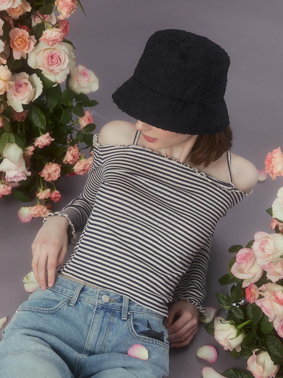 Margarin Fingers - Lace Bucket Hat (Black) product image 1 | TRAB K-Fashion Australia