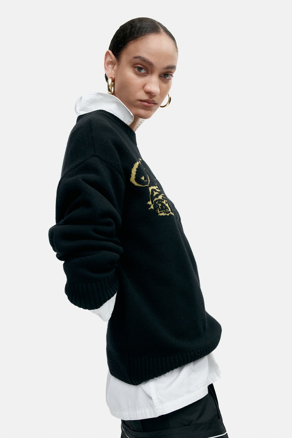 Andersson Bell - Unisex Cashmere Rose Crew-Neck Sweater (Black) product image 17 | TRAB K-Fashion Australia