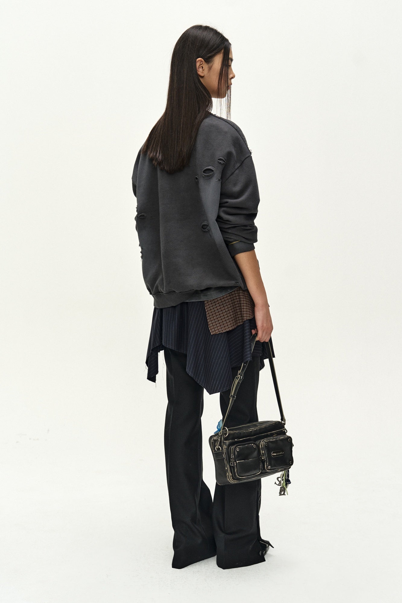 Andersson Bell - (essential) Unisex Spray Washed Heart Message Sweatshirt (charcoal) (Charcoal) product image 5 | TRAB K-Fashion Australia