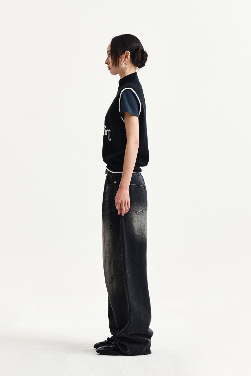 Matin Kim - Matin Kim Spell Point Knit Zip Up Vest (Black) product image 6 | TRAB K-Fashion Australia