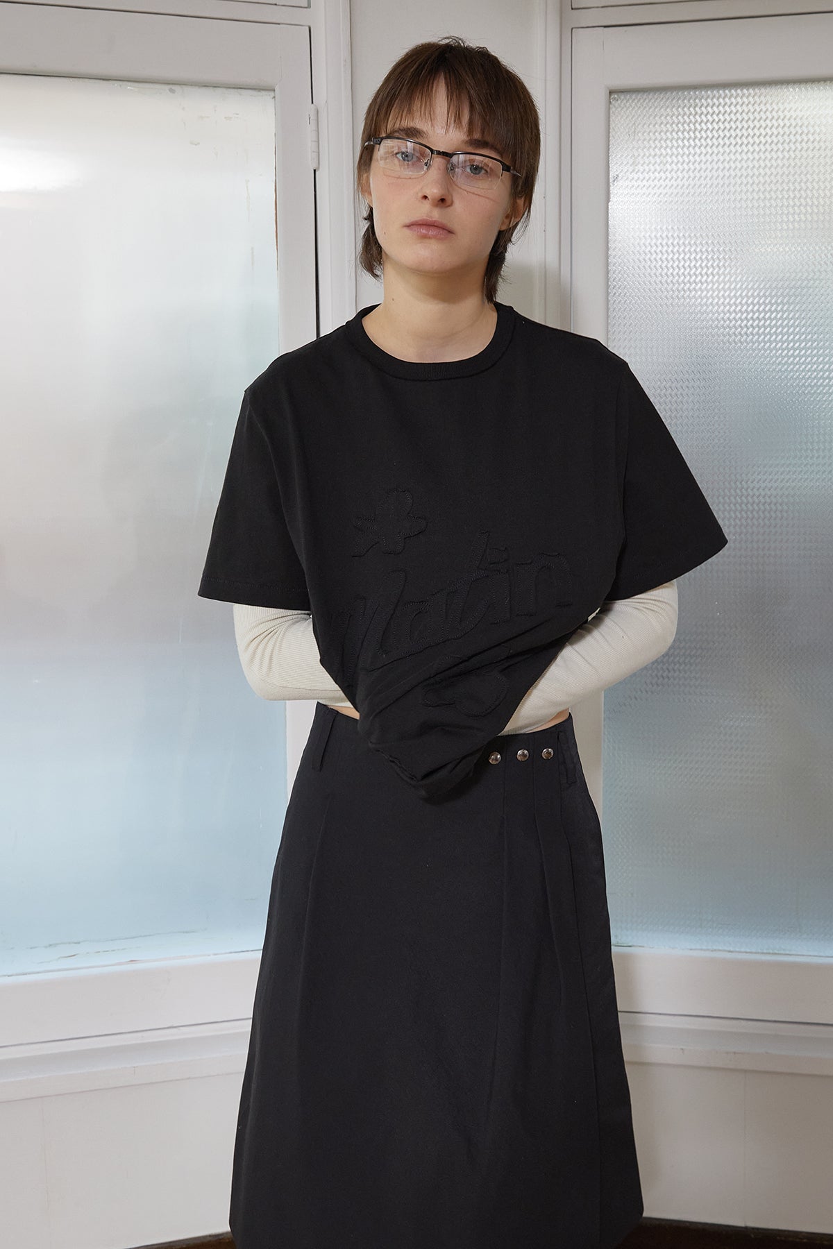 Matin Kim - Flower Applique Logo Top (Black) product image 12 | TRAB K-Fashion Australia