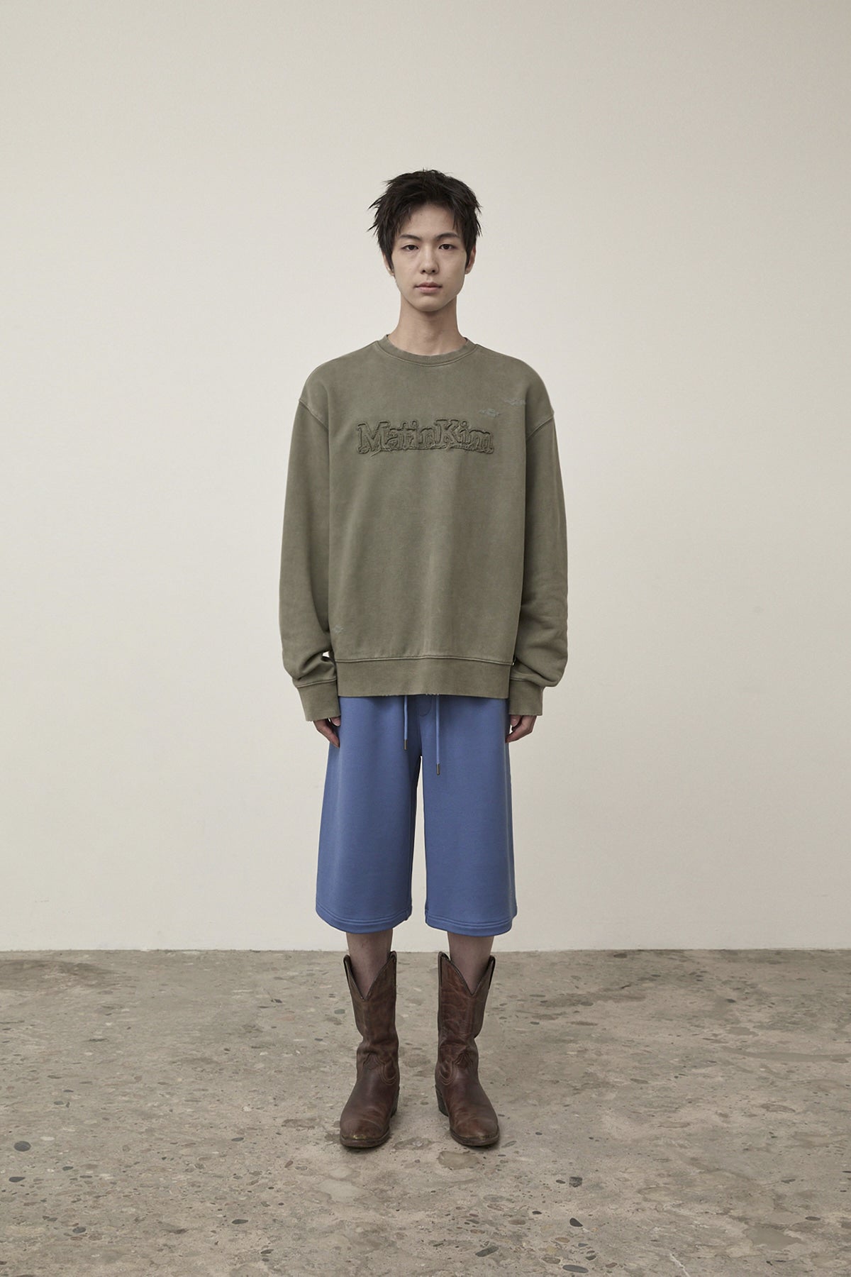 Matin Kim - Back Pocket Glitter Bermuda Sweatpants (Blue) product image 10 | TRAB K-Fashion Australia