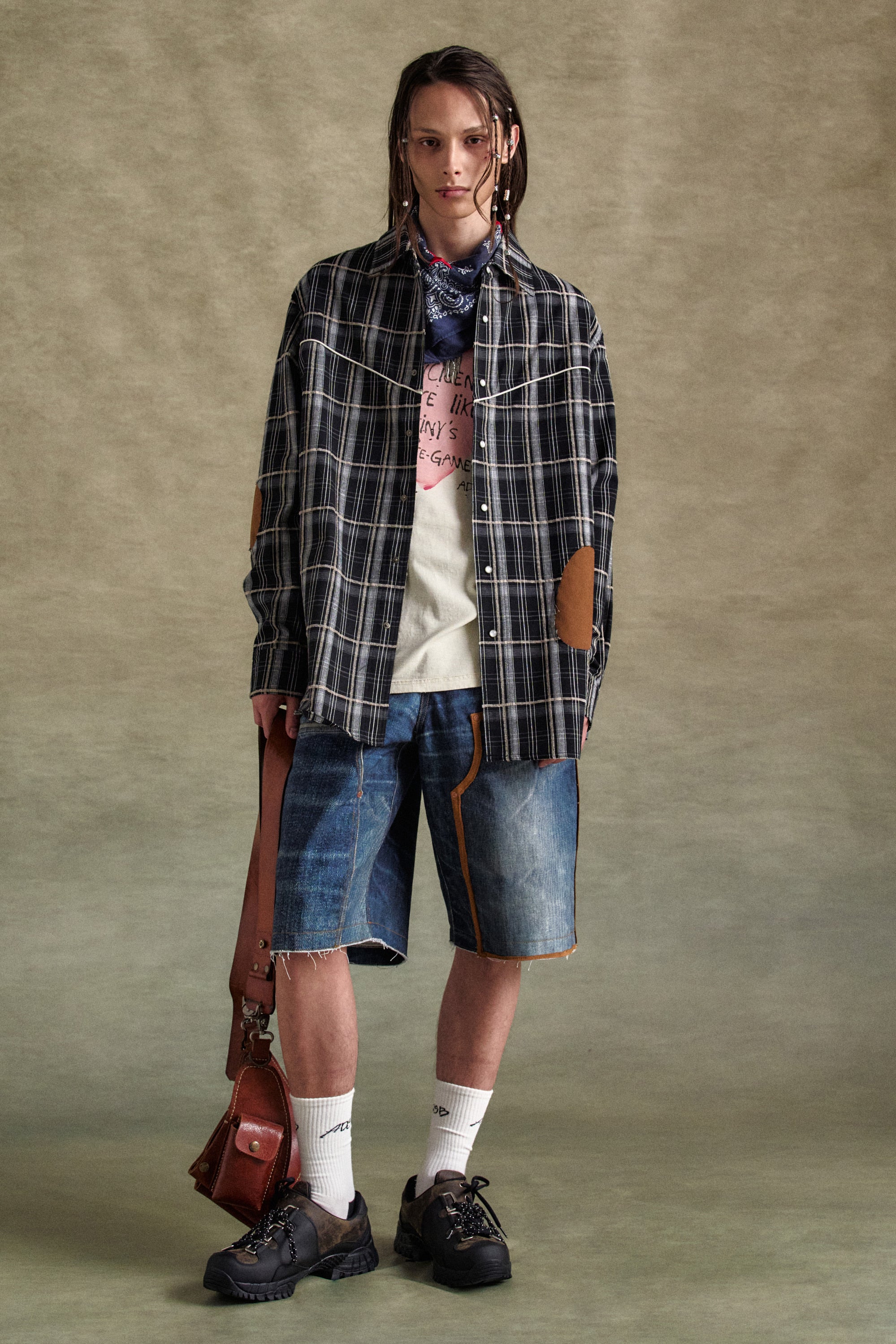 Andersson Bell - Unisex Heart Message T-Shirt (Ecru) product image 8 | TRAB K-Fashion Australia