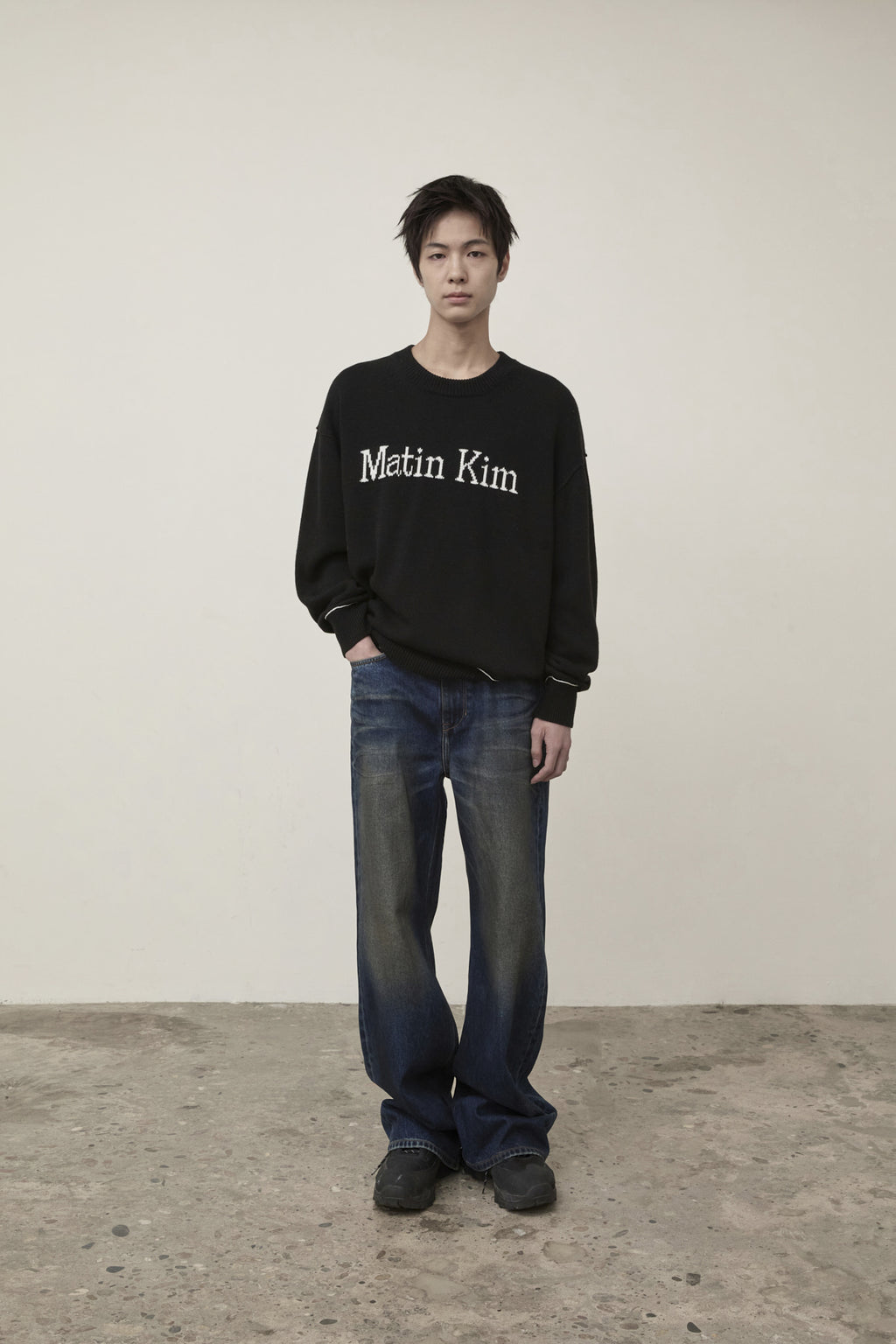 Matin Kim - Color Trim Line Logo Pullover (Black) product image 6 | TRAB K-Fashion Australia