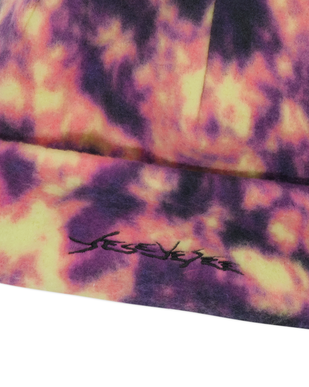 yeseyesee - Lure Fleece Beanie (Infrared) product image 3 | TRAB K-Fashion Australia