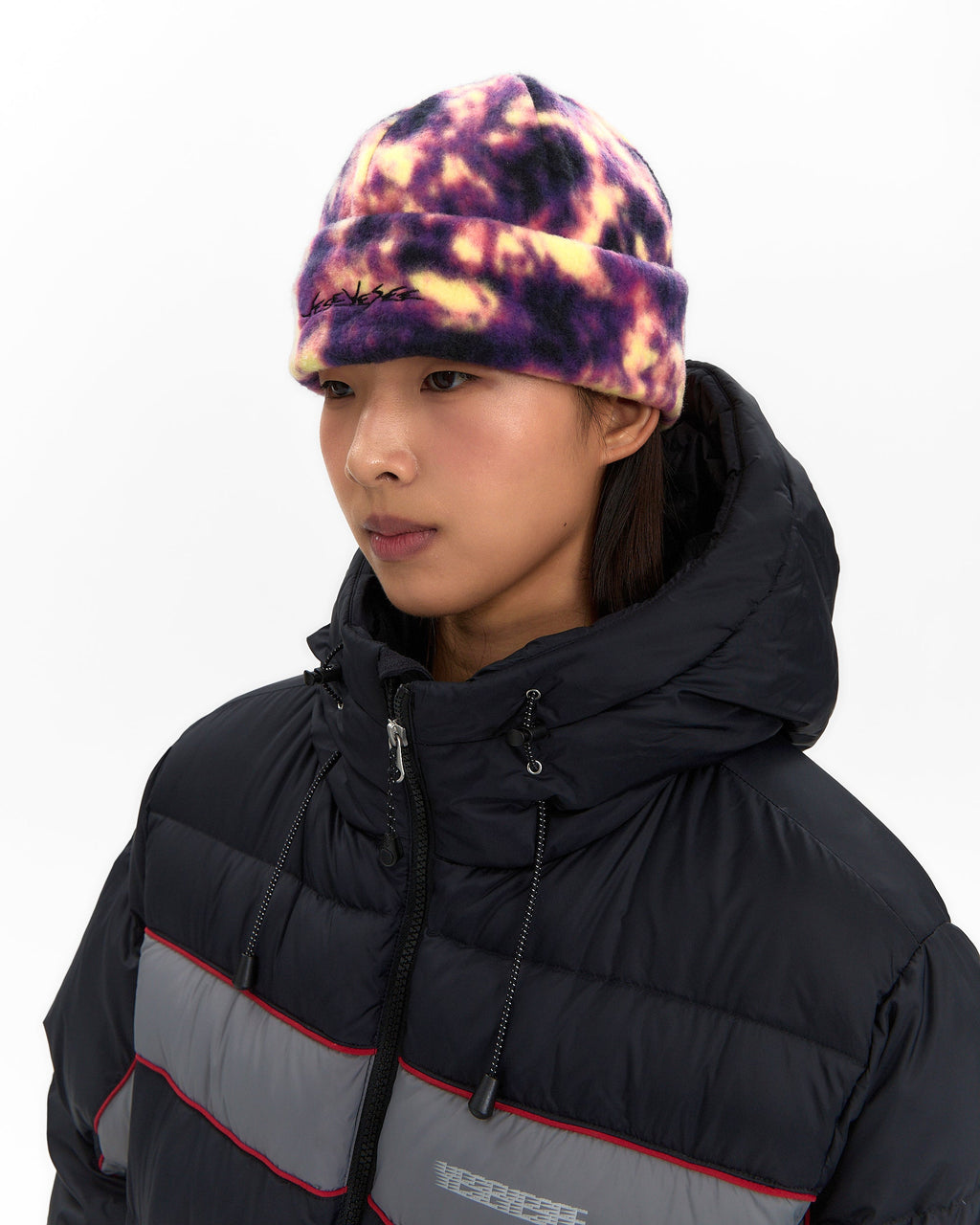 yeseyesee - Lure Fleece Beanie (Infrared) product image 5 | TRAB K-Fashion Australia