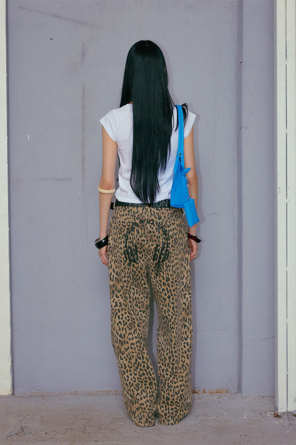 Deinet - Typo Graphic2 T-Shirt (White) product image 3 | TRAB K-Fashion Australia