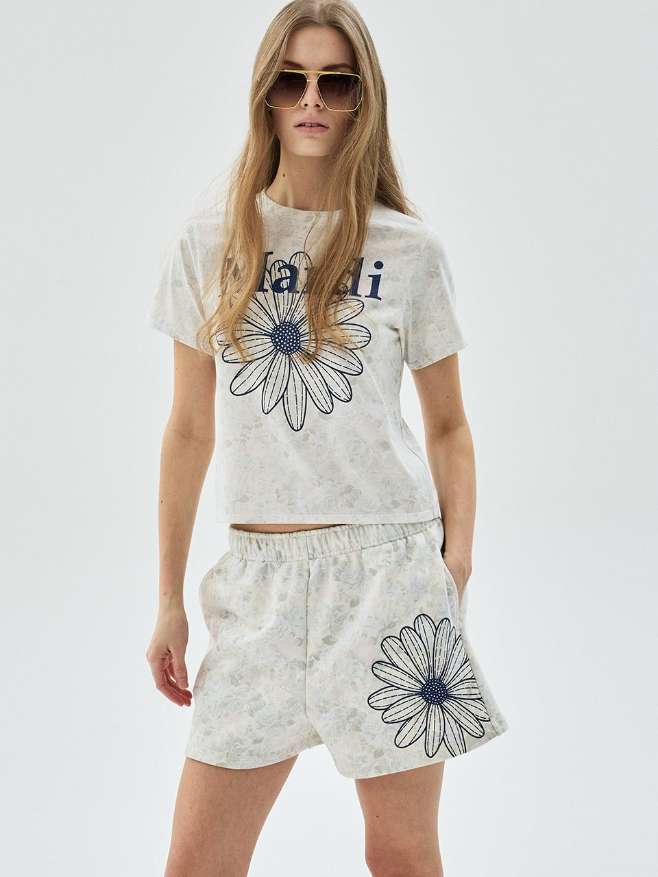 Mardi Mercredi - Sweat Shorts Fleur Flower (Ashblue Navy) product image 1 | TRAB K-Fashion Australia