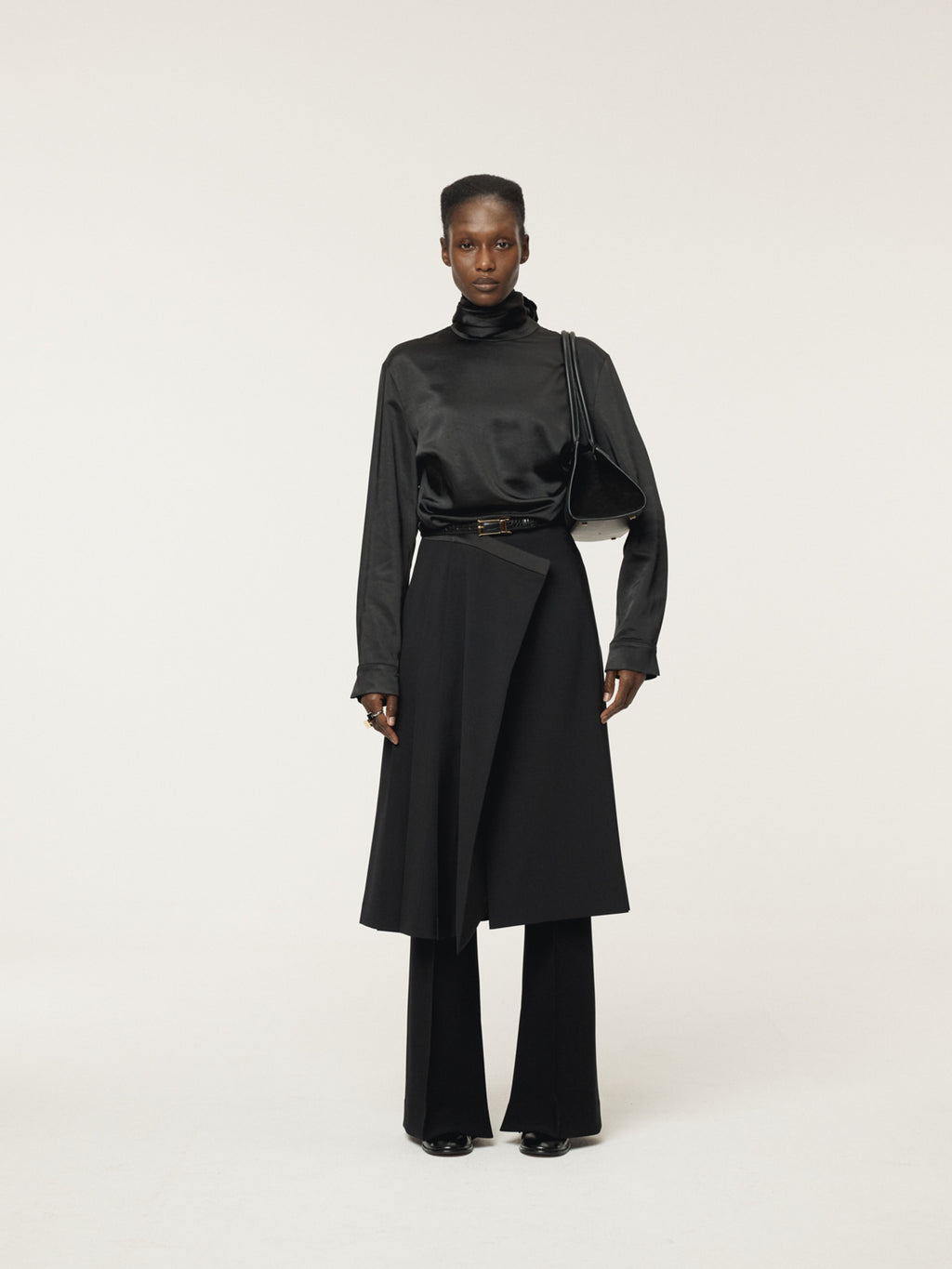 Recto - Pleated Wrap Skirt (Black) product image 2 | TRAB K-Fashion Australia