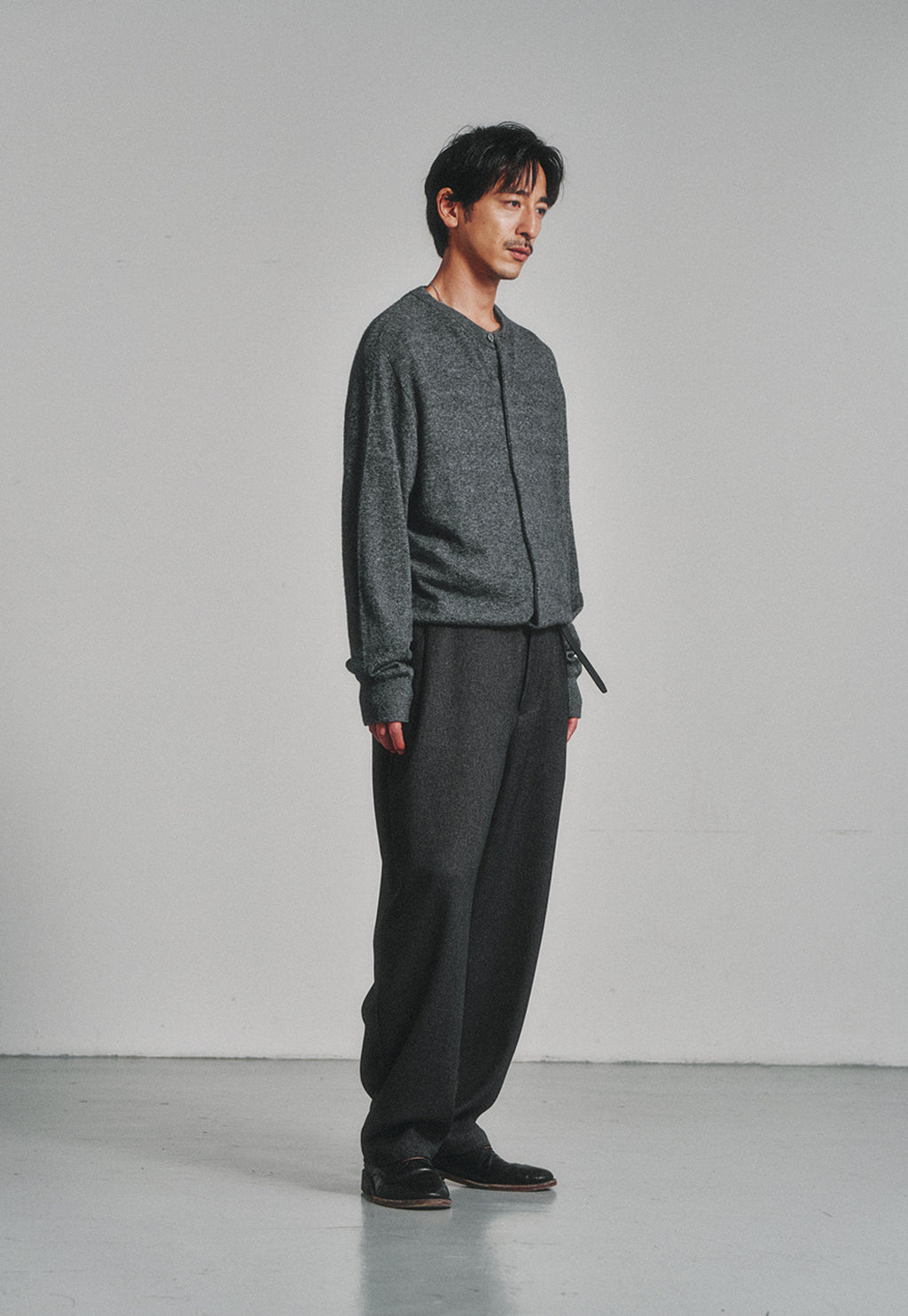 Art if acts - Wholegarment Round Neck Cardigan (Charcoal) product image 3 | TRAB K-Fashion Australia