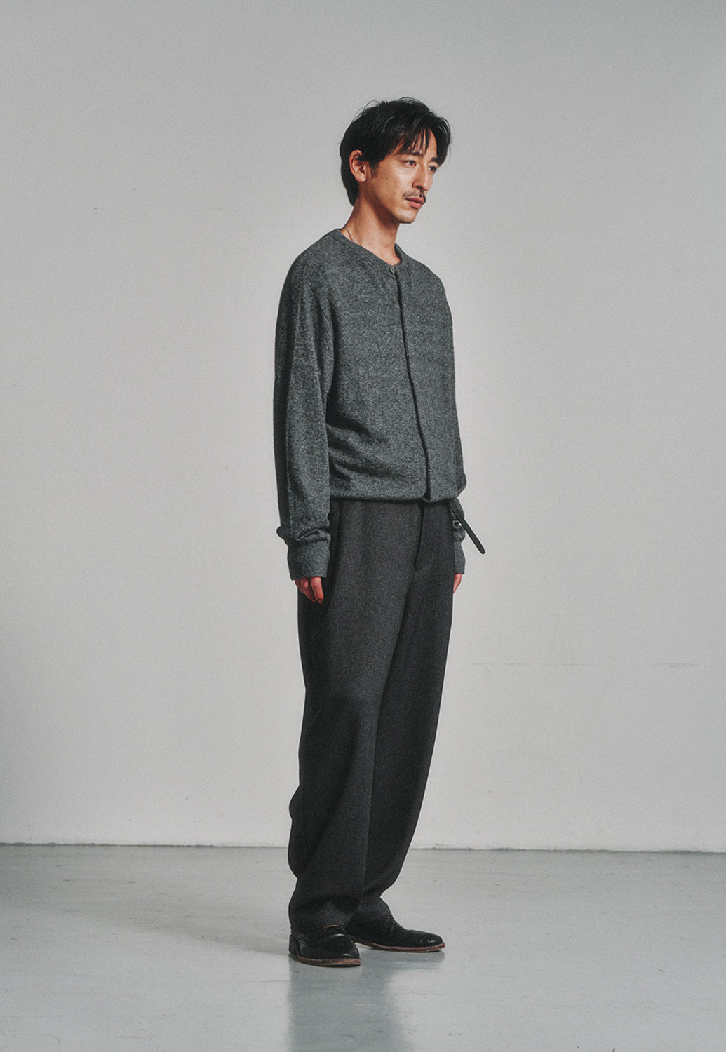 Art if acts - Wholegarment Round Neck Cardigan (Charcoal) product image 3 | TRAB K-Fashion Australia
