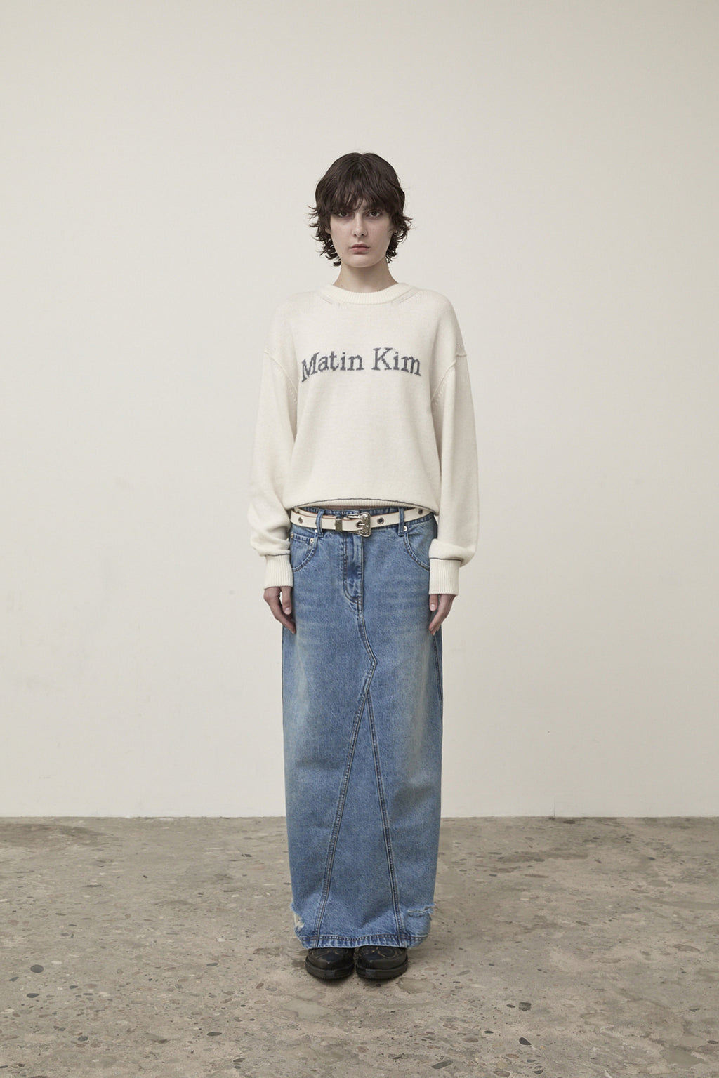 Matin Kim - Color Trim Line Logo Pullover (Ivory) product image 14 | TRAB K-Fashion Australia