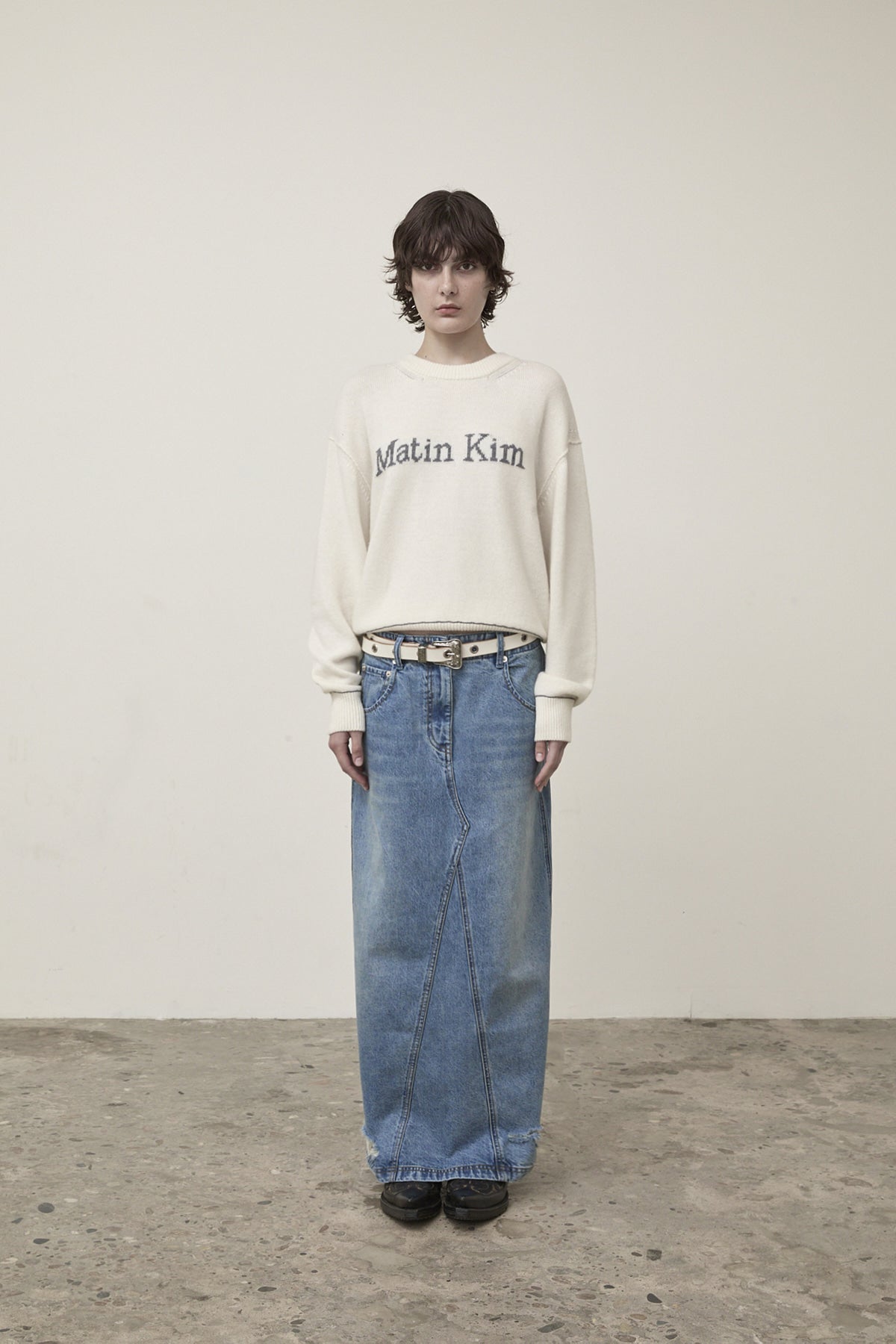 Matin Kim - Color Trim Line Logo Pullover (Ivory) product image 14 | TRAB K-Fashion Australia