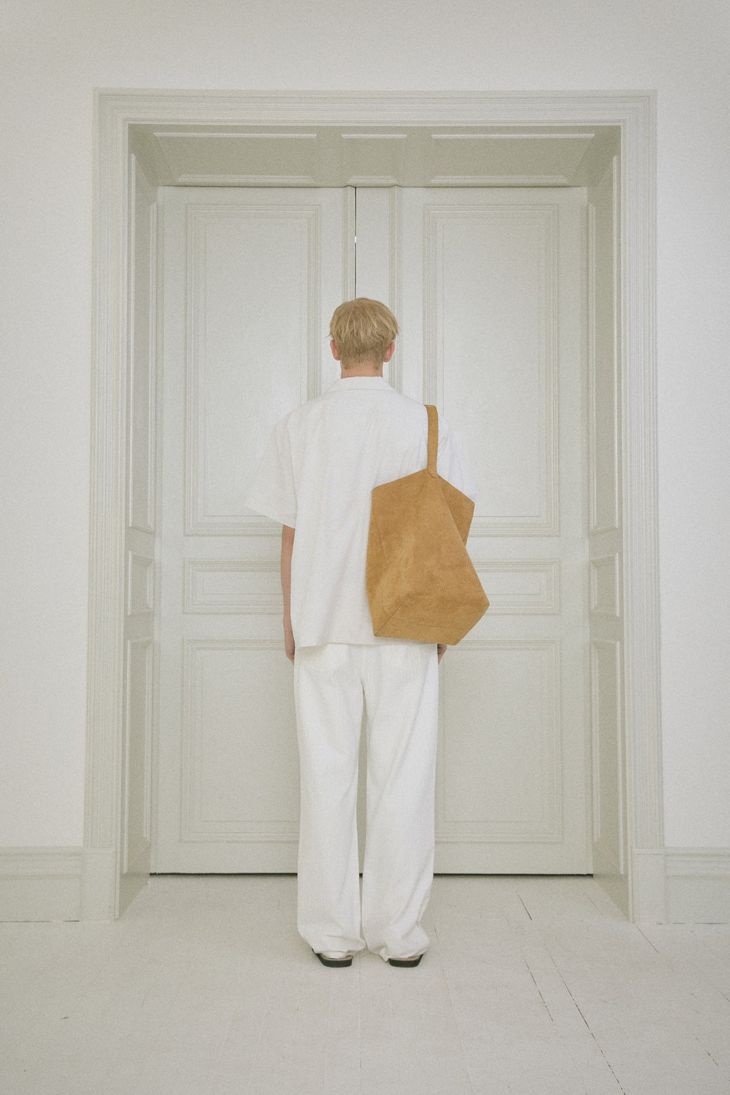 STU - Embroidery Patch Shirt (White) product image 4 | TRAB K-Fashion Australia