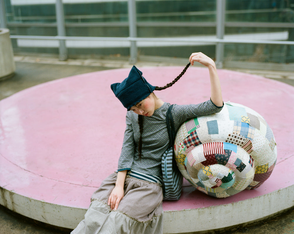 Coyseio - Flower Capri Sleeve (Grey) product image 5 | TRAB K-Fashion Australia