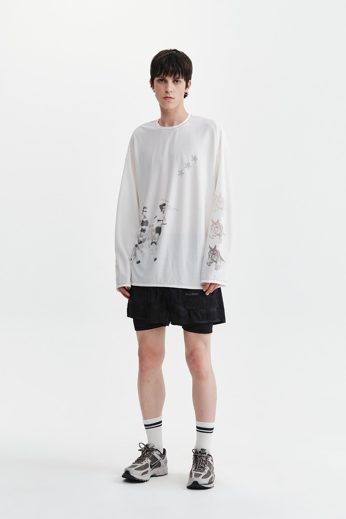 Matin Kim - Matin Pace Motion Shorts (Black) product image 8 | TRAB K-Fashion Australia