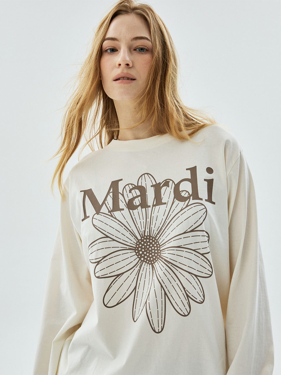 Mardi Mercredi - Tshirt Long Sleeve Flowermardi (Cream Taupe) product image 1 | TRAB K-Fashion Australia